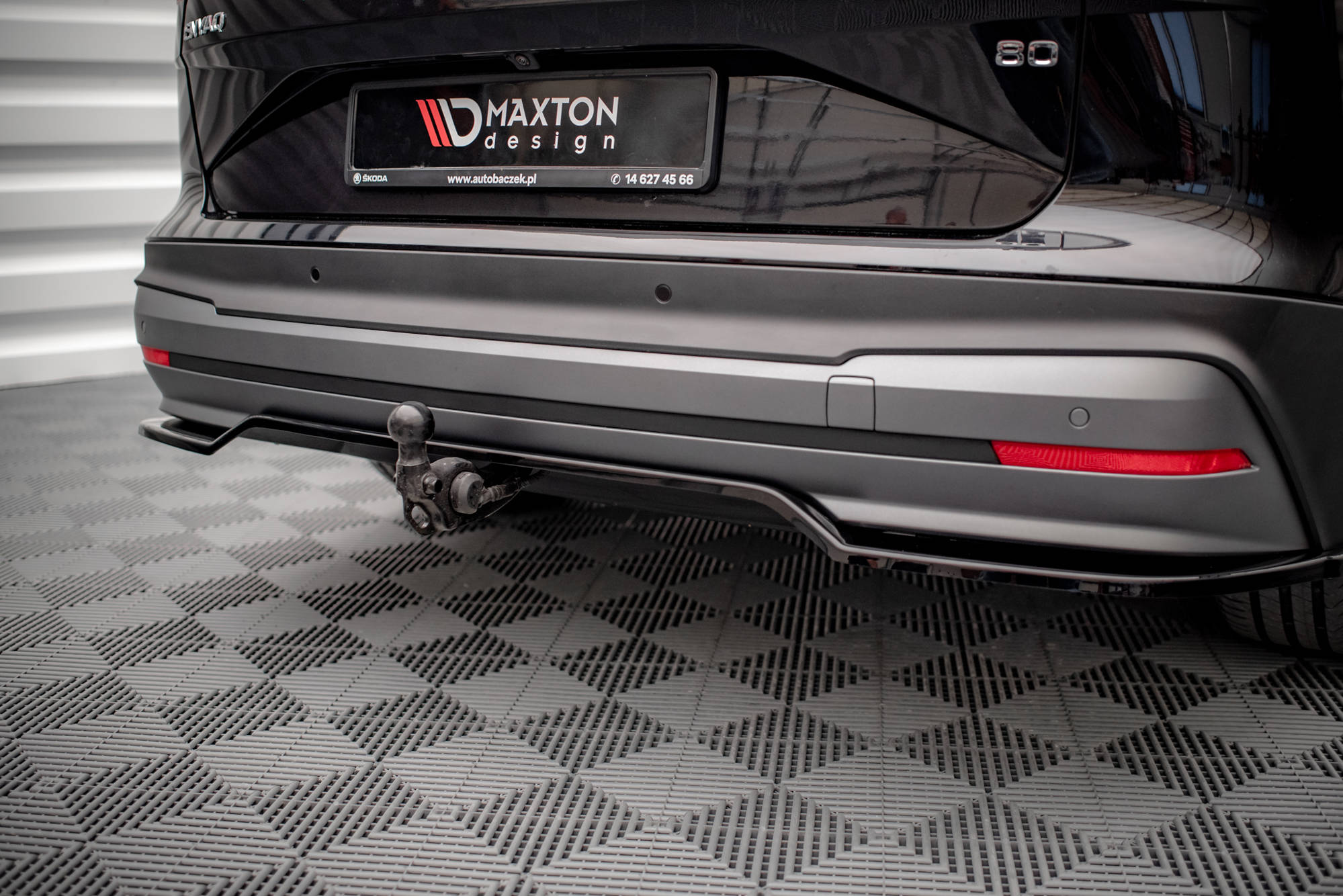 Maxton Design Mittlerer Diffusor Heck Ansatz DTM Look für Skoda Enyaq iV Carbon Look