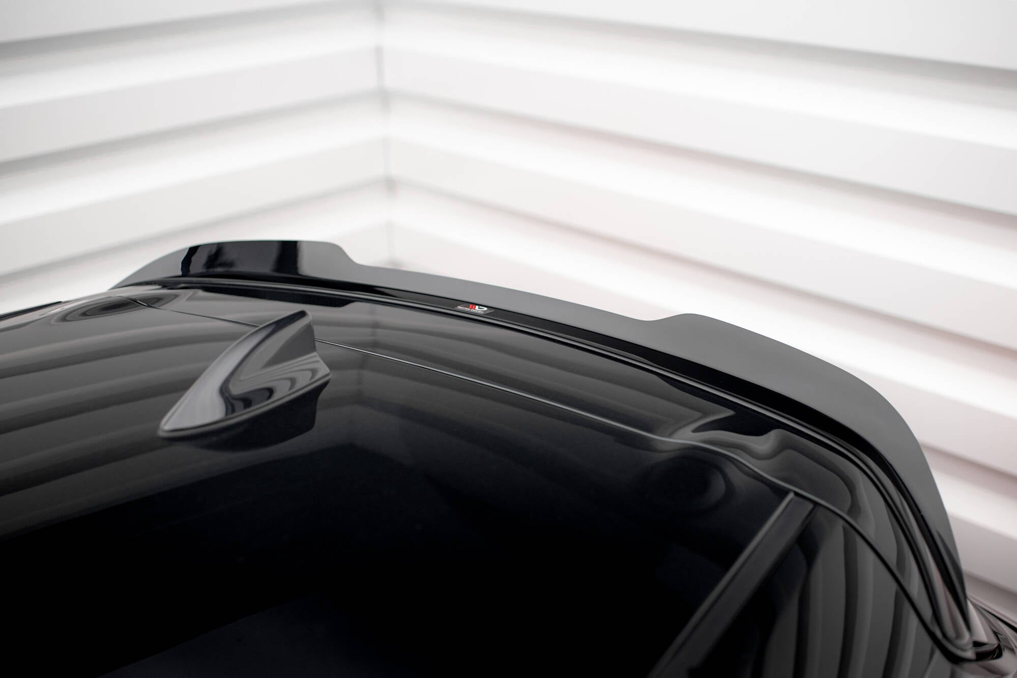 Maxton Design Spoiler CAP passend für Toyota Corolla XII Hatchback schwarz Hochglanz