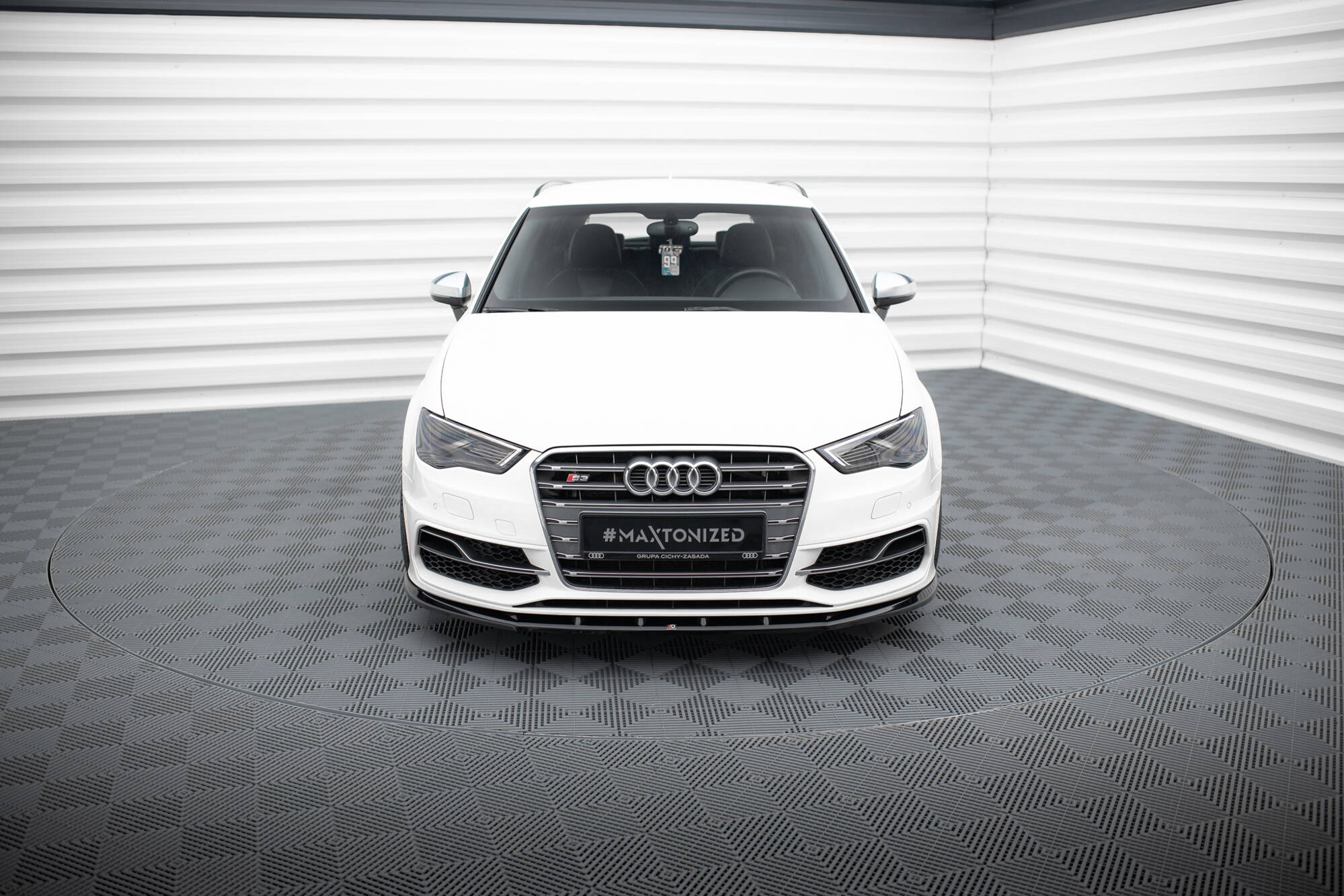 Maxton Design Street+ Spoilerlippe Front Ansatz V.1 passend für Audi S3 / A3 S-Line Sportback / Hatchback 8V schwarz Hochglanz