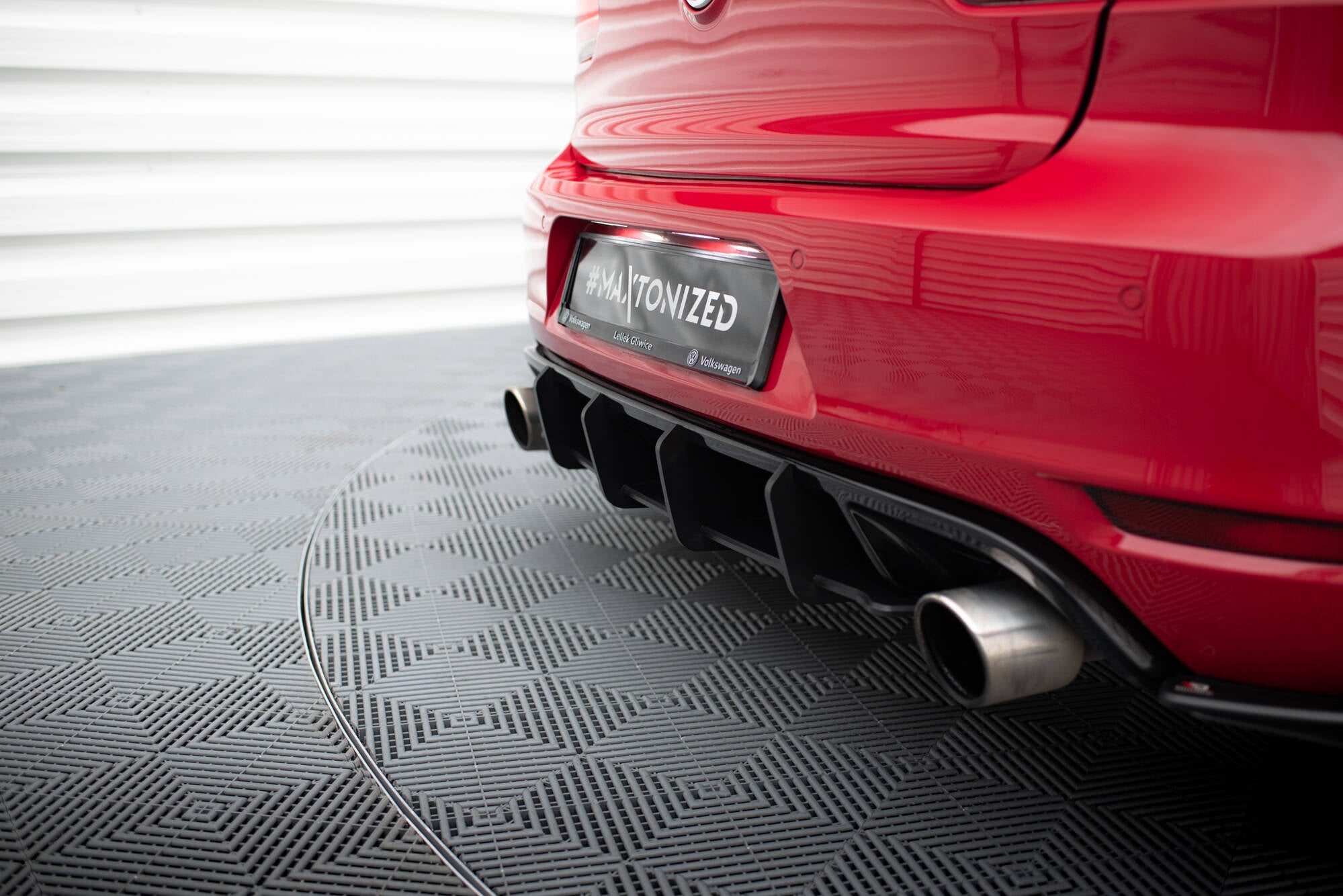 Maxton Design Robuste Racing Heckschürze V.2 passend für VW Golf GTI Mk6