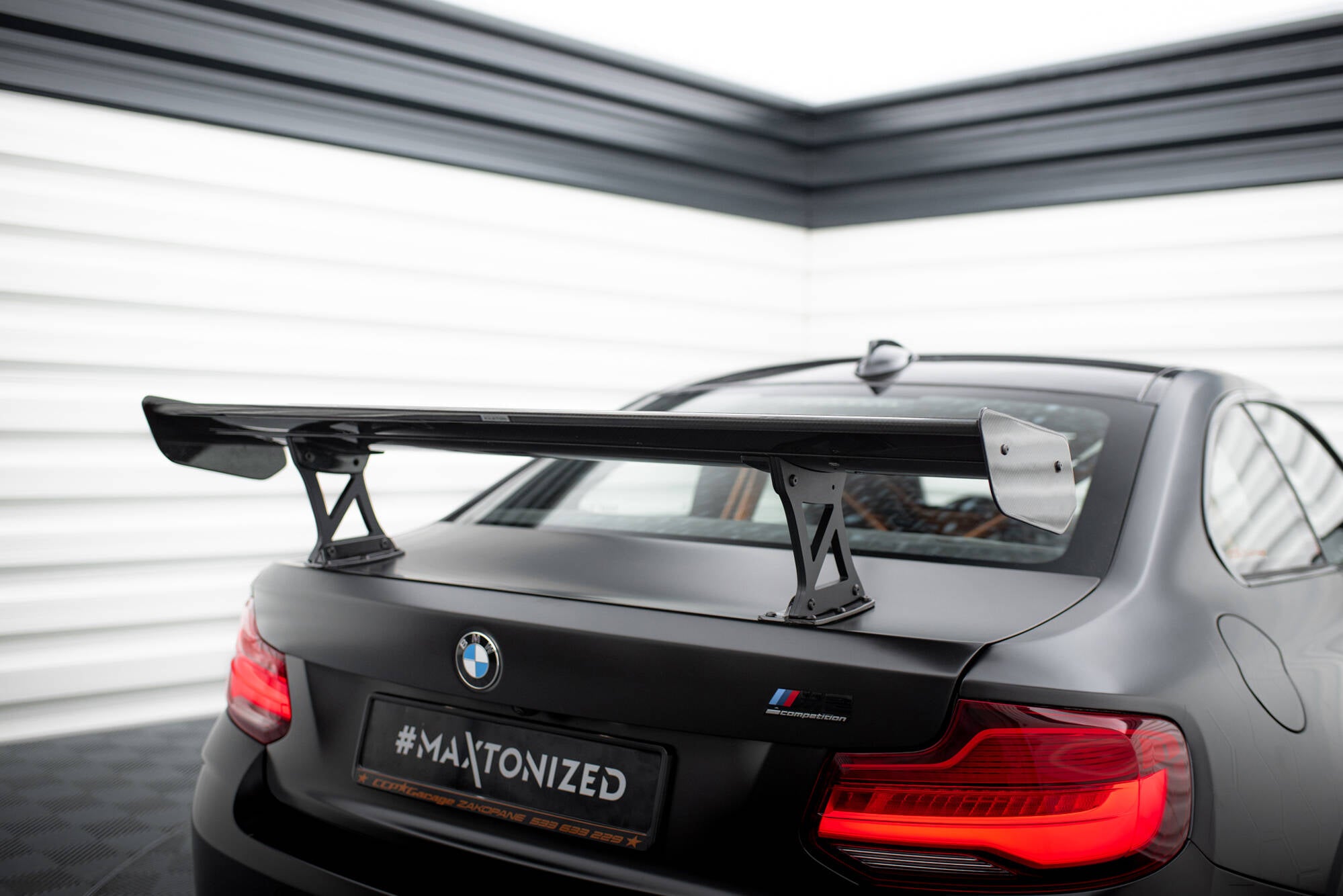 Maxton Design Carbon Spoiler With Internal Brackets Uprights BMW M2 F87 / 2 / 2 M-Paket F22 für BMW M2 F87
