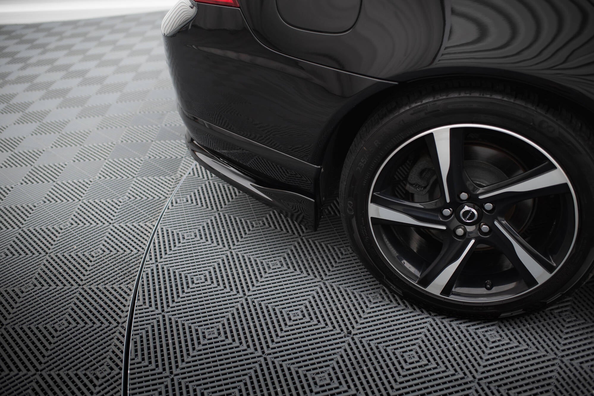 Maxton Design Heckansatz Volvo S80 Mk2 schwarz Hochglanz für Volvo S80 Mk2
