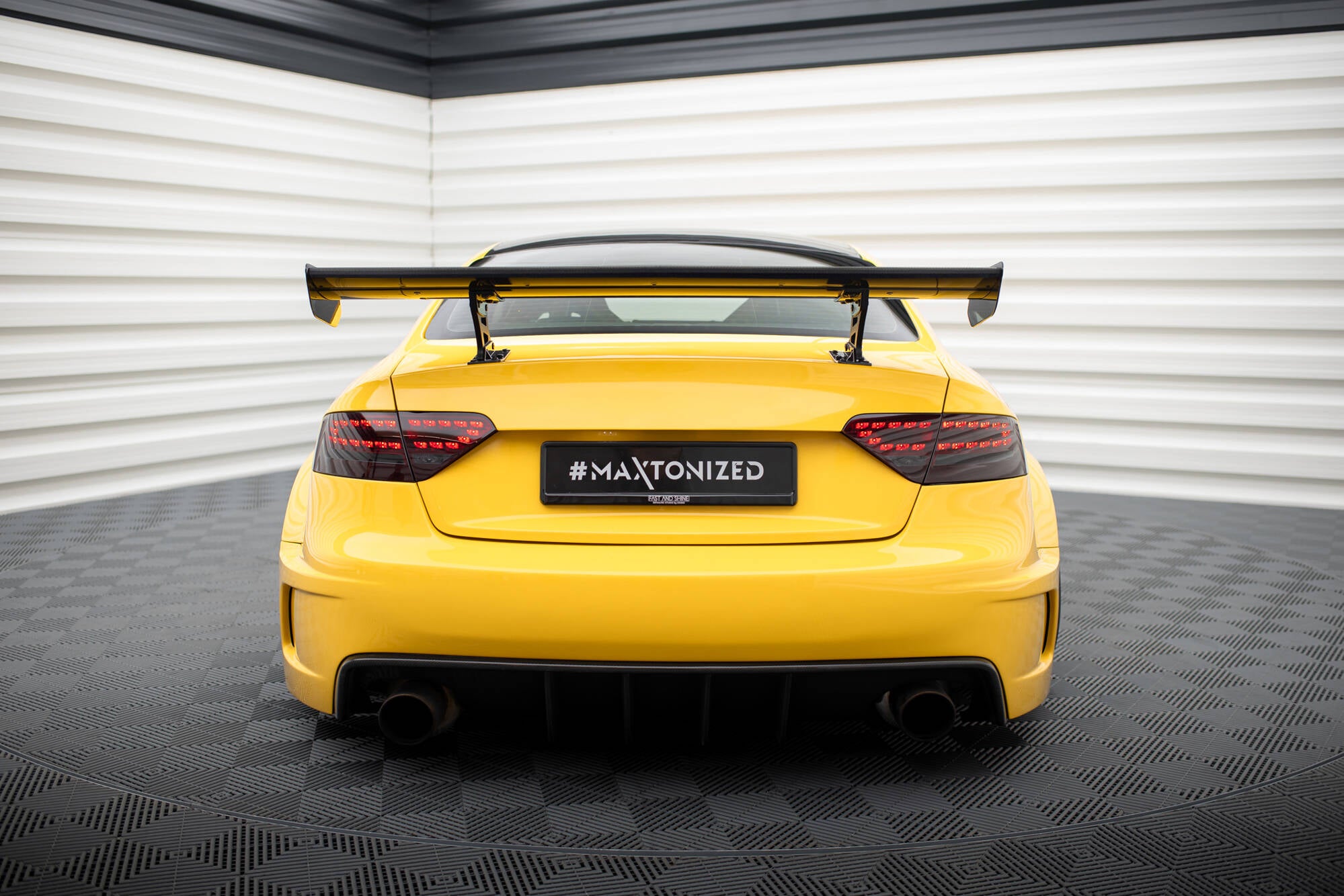 Maxton Design Carbon Spoiler With Internal Brackets Uprights Audi A5 Coupe 8T für Audi A5 / S5 / RS5