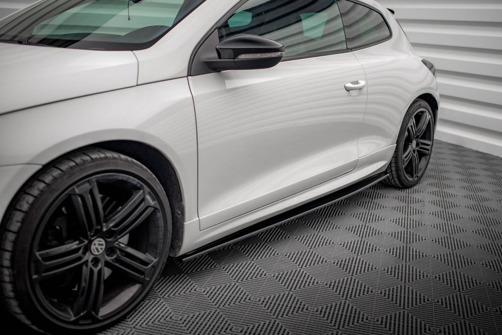 Maxton Design Street+ Seitenschweller Leisten passend für VW Scirocco R Mk3 / Mk3 Facelift schwarz Hochglanz