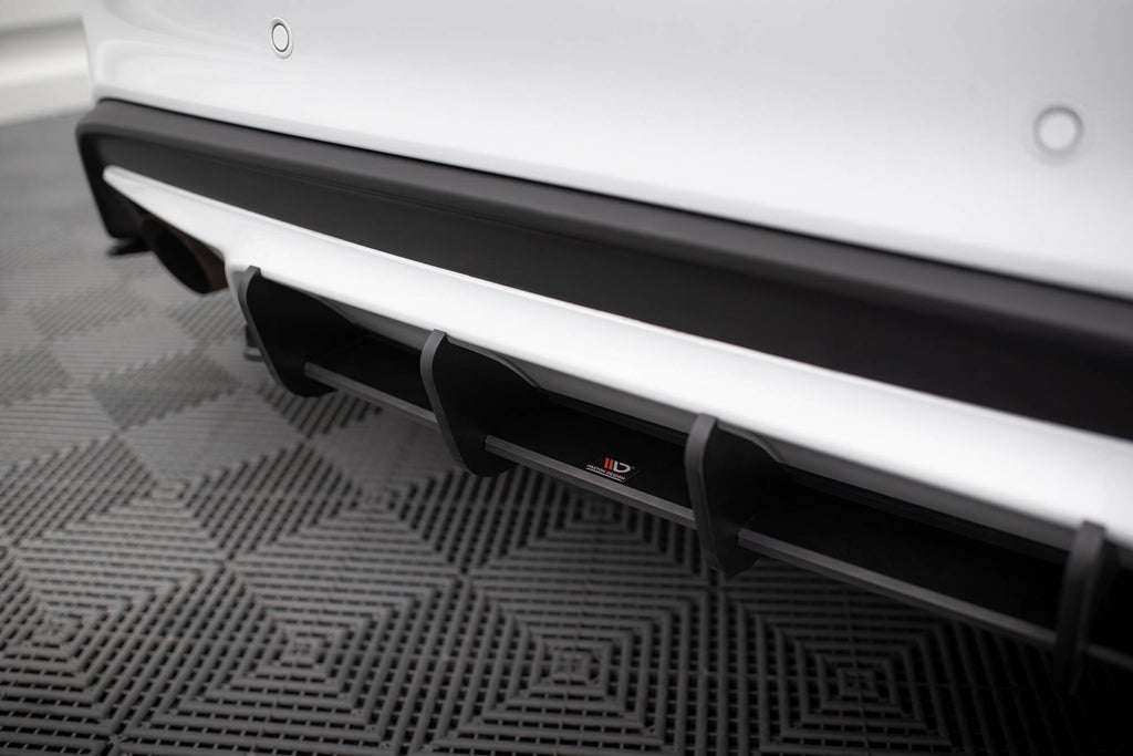 Maxton Design Robuste Racing Heckschürze passend für Ford Focus ST Mk4