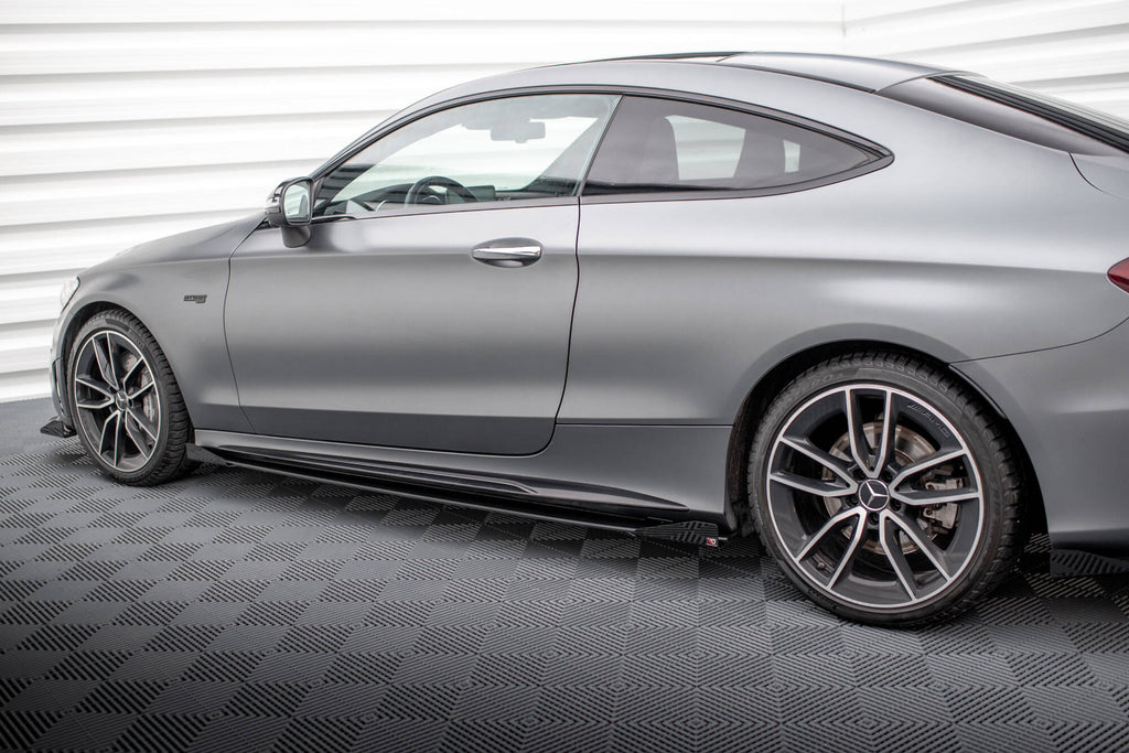 Maxton Design Street Pro Street+ Seitenschweller Leisten + Flaps passend für Mercedes-AMG C43 Coupe / Cabrio C205 Facelift / A205 Facelift schwarz Hochglanz