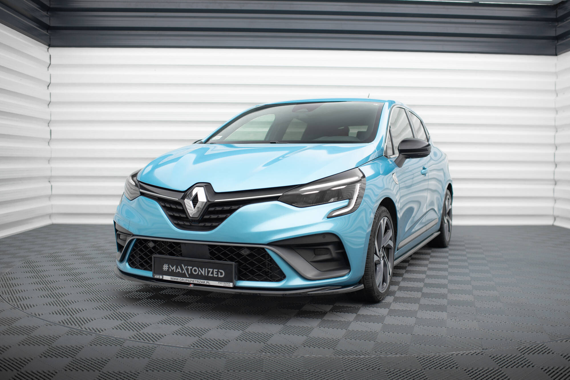 Maxton Design Street+ Spoilerlippe Front Ansatz V.2 passend für Renault Clio R.S. Line Mk5 schwarz Hochglanz