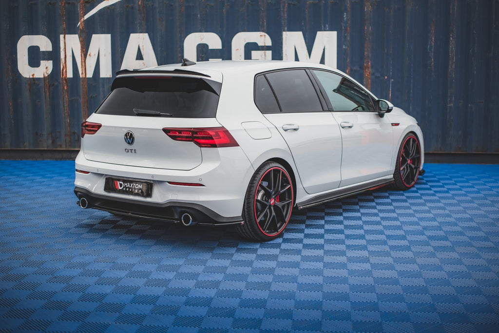 Maxton Design Spoiler CAP V.1 passend für VW Golf GTI / GTE / GTD / R-Line / R Mk8 schwarz Hochglanz