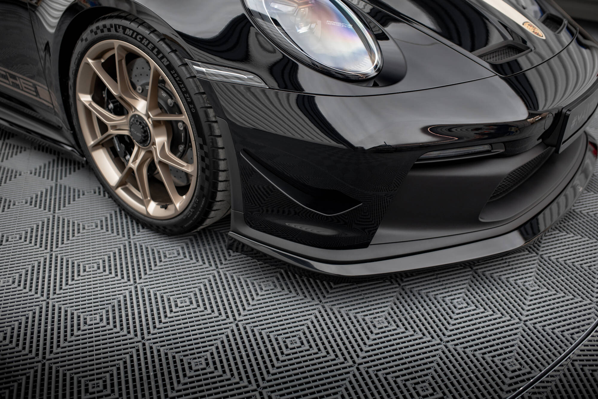 Maxton Design Stoßstangen Flaps Wings vorne Canards passend für Porsche 911 992 GT3