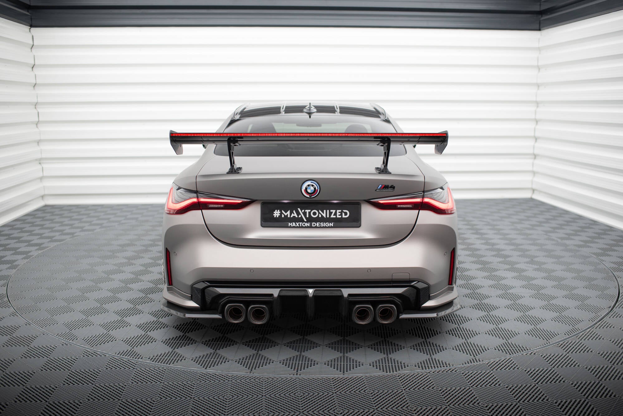 Maxton Design Carbon Spoiler With Internal Brackets Uprights + LED BMW M4 G82 / G82 Facelift / M440i / 4 M-Paket G22 / G22 Facelift für BMW 4er Coupe
