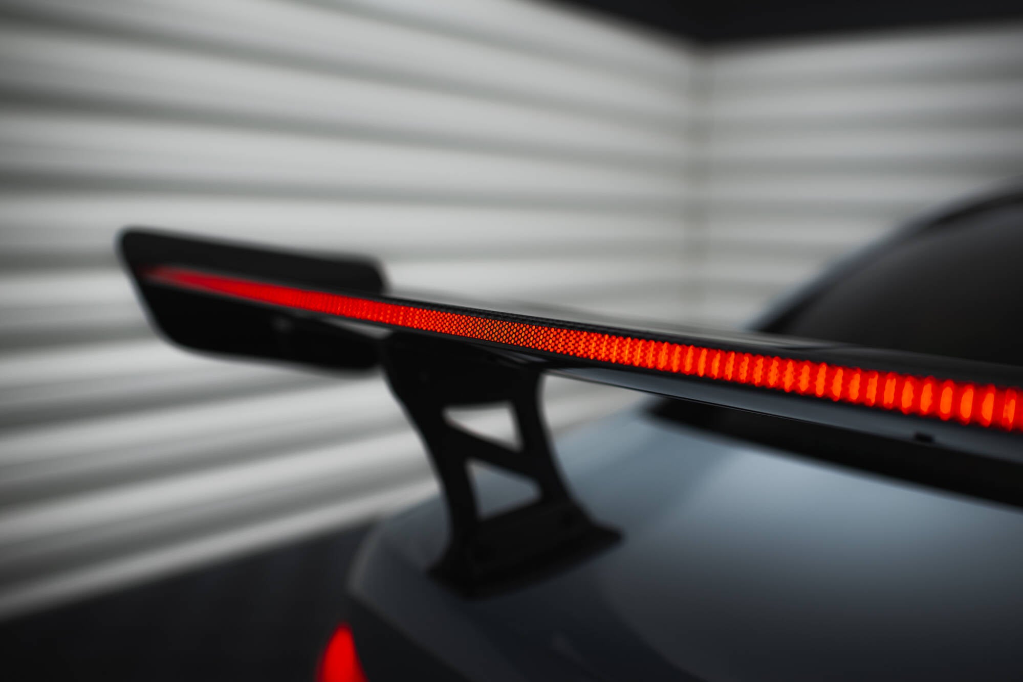 Maxton Design Carbon Spoiler With Internal Brackets Uprights + LED BMW M3 G80 / M340i G20 / 3 M-Paket G20 / 3 Standard G20 für BMW 3er G20