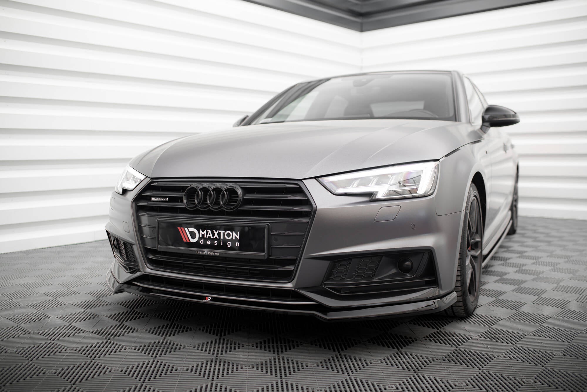 Maxton Design Street+ Spoilerlippe Front Ansatz V.4 passend für Audi S4 / A4 S-Line B9 schwarz Hochglanz