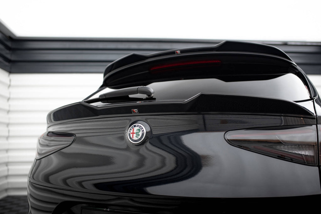 Maxton Design Niedriger Spoiler CAP 3D passend für Alfa Romeo Stelvio Mk1 schwarz Hochglanz