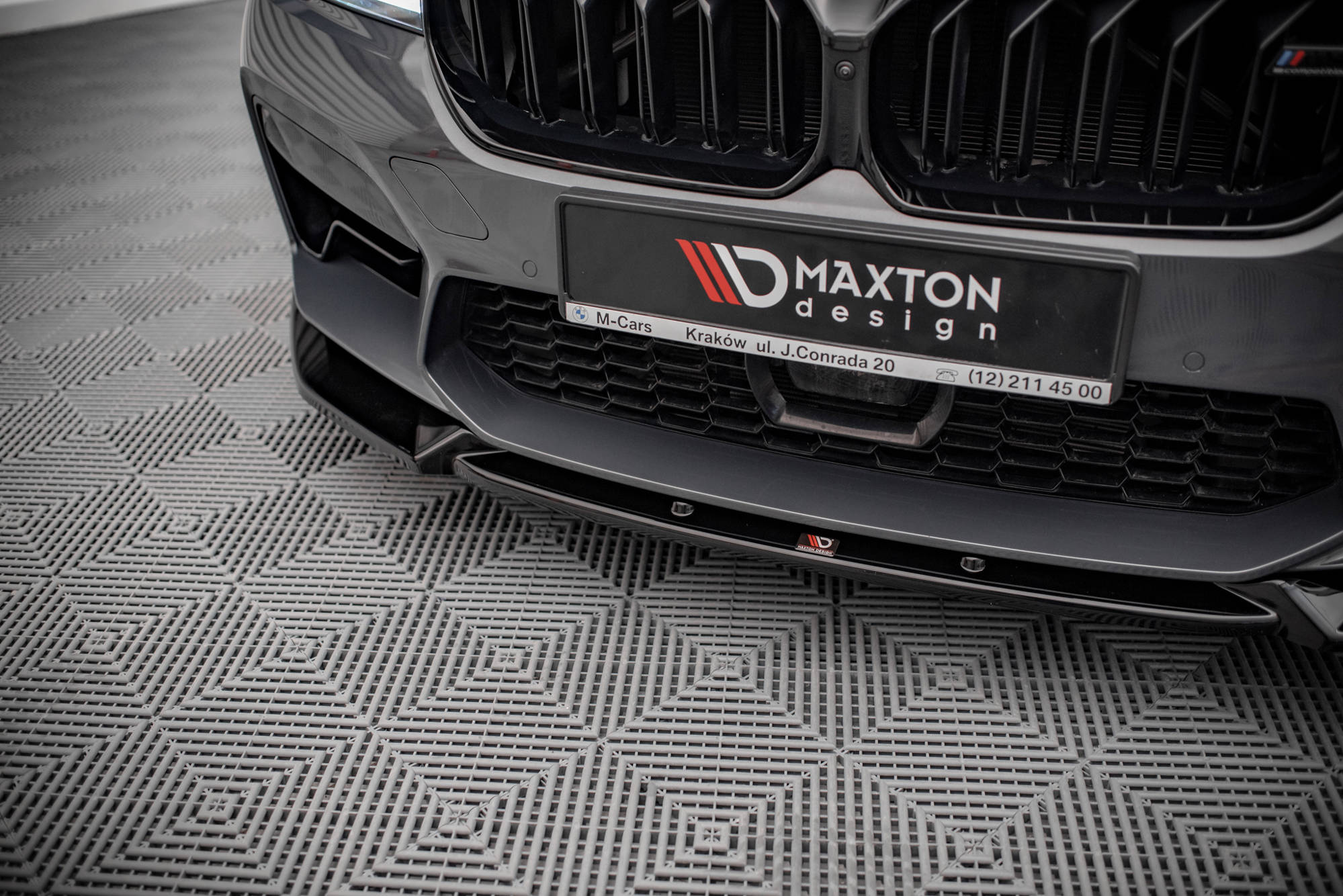 Maxton Design Street+ Spoilerlippe Front Ansatz V.1 passend für BMW M5 F90 Facelift schwarz Hochglanz