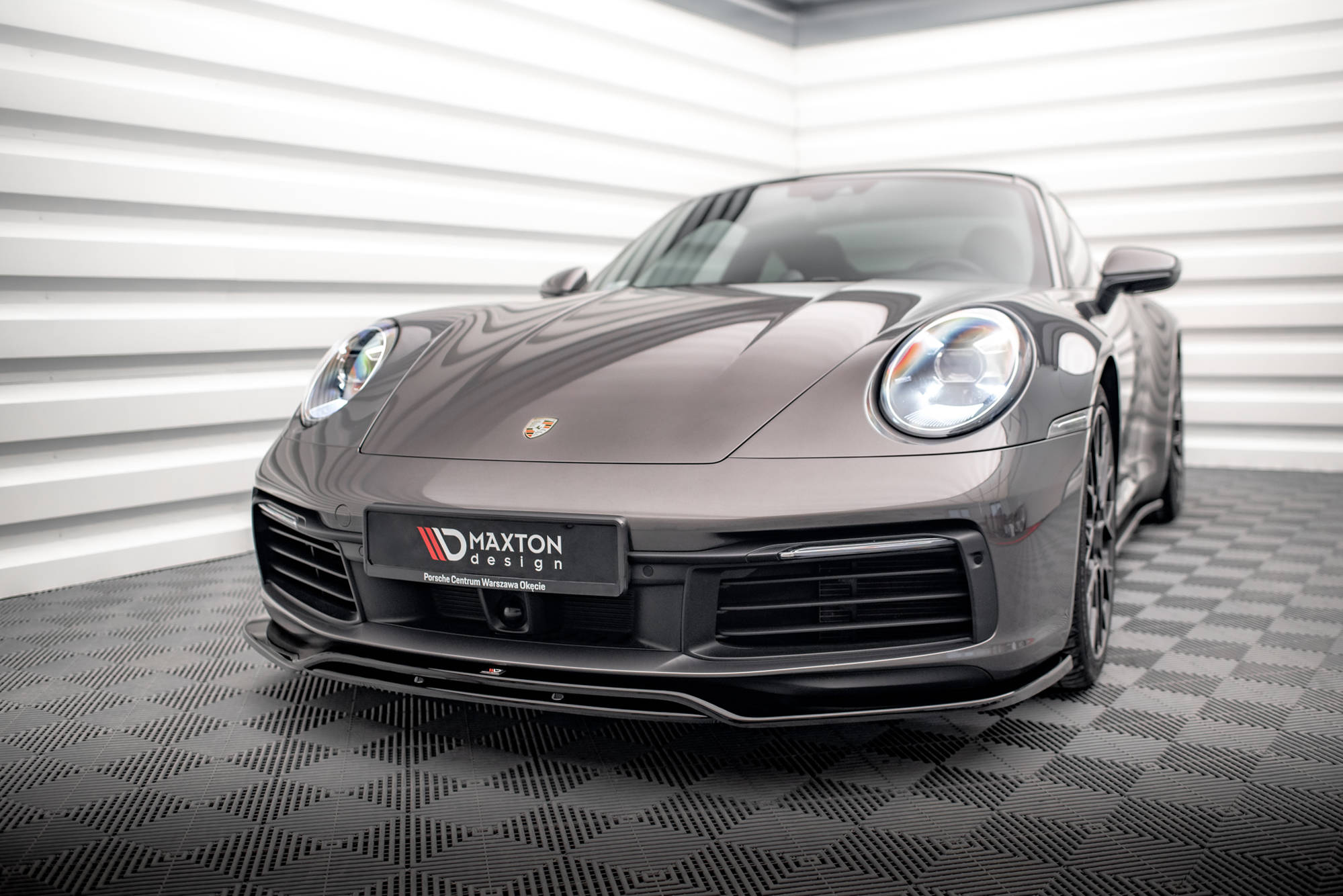 Maxton Design Street+ Spoilerlippe Front Ansatz passend für Porsche 911 Carrera 4S 992 schwarz Hochglanz