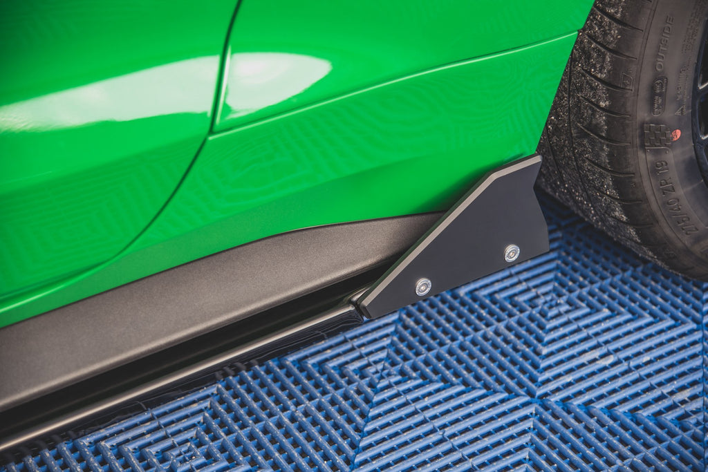 Maxton Design Street+ Seitenschweller Leisten + Flaps passend für Ford Mustang GT Mk6 Facelift