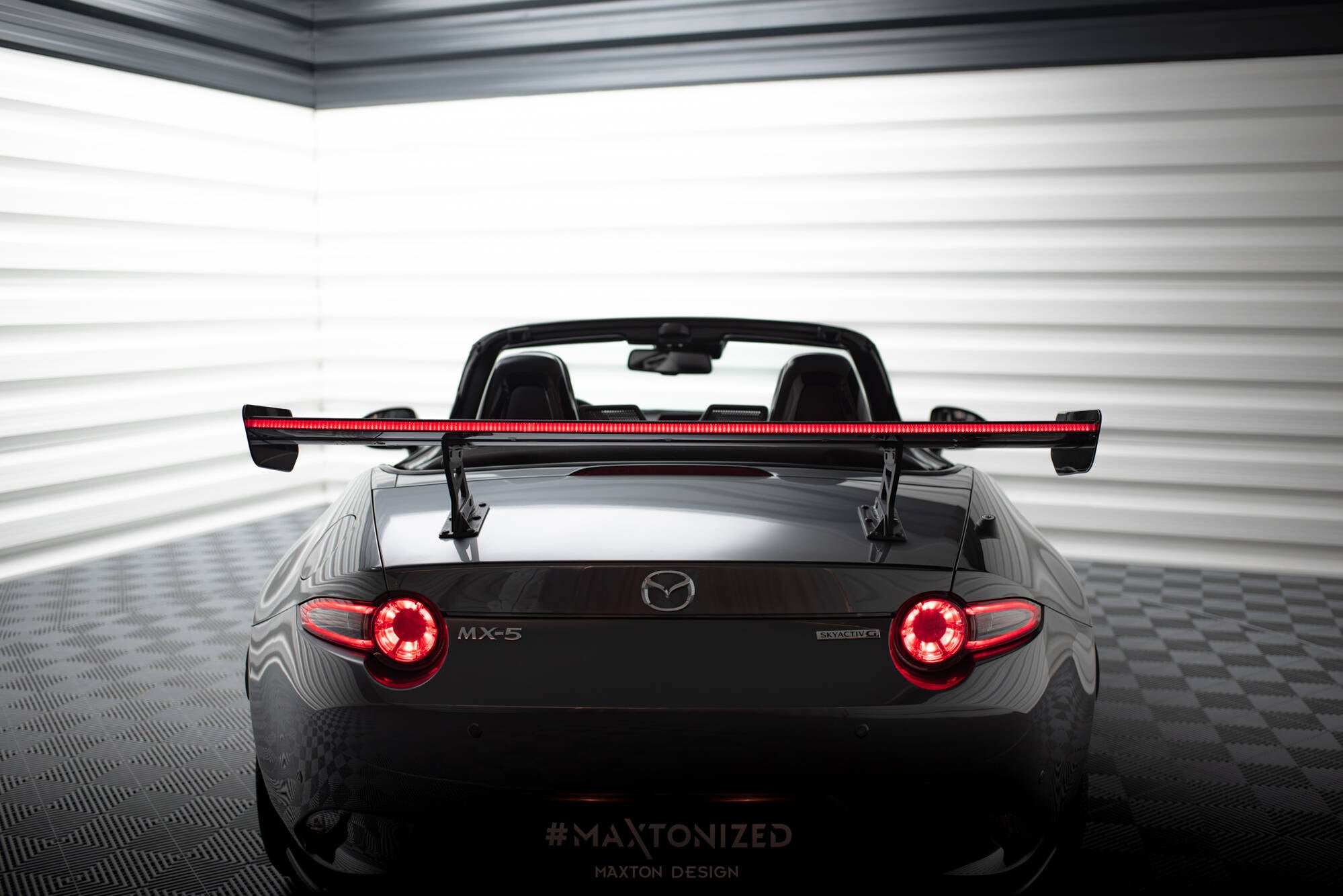 Maxton Design Carbon Spoiler With Internal Brackets Uprights + LED Mazda MX-5 ND (Mk4) für Mazda MX-5 Mk4 (ND)