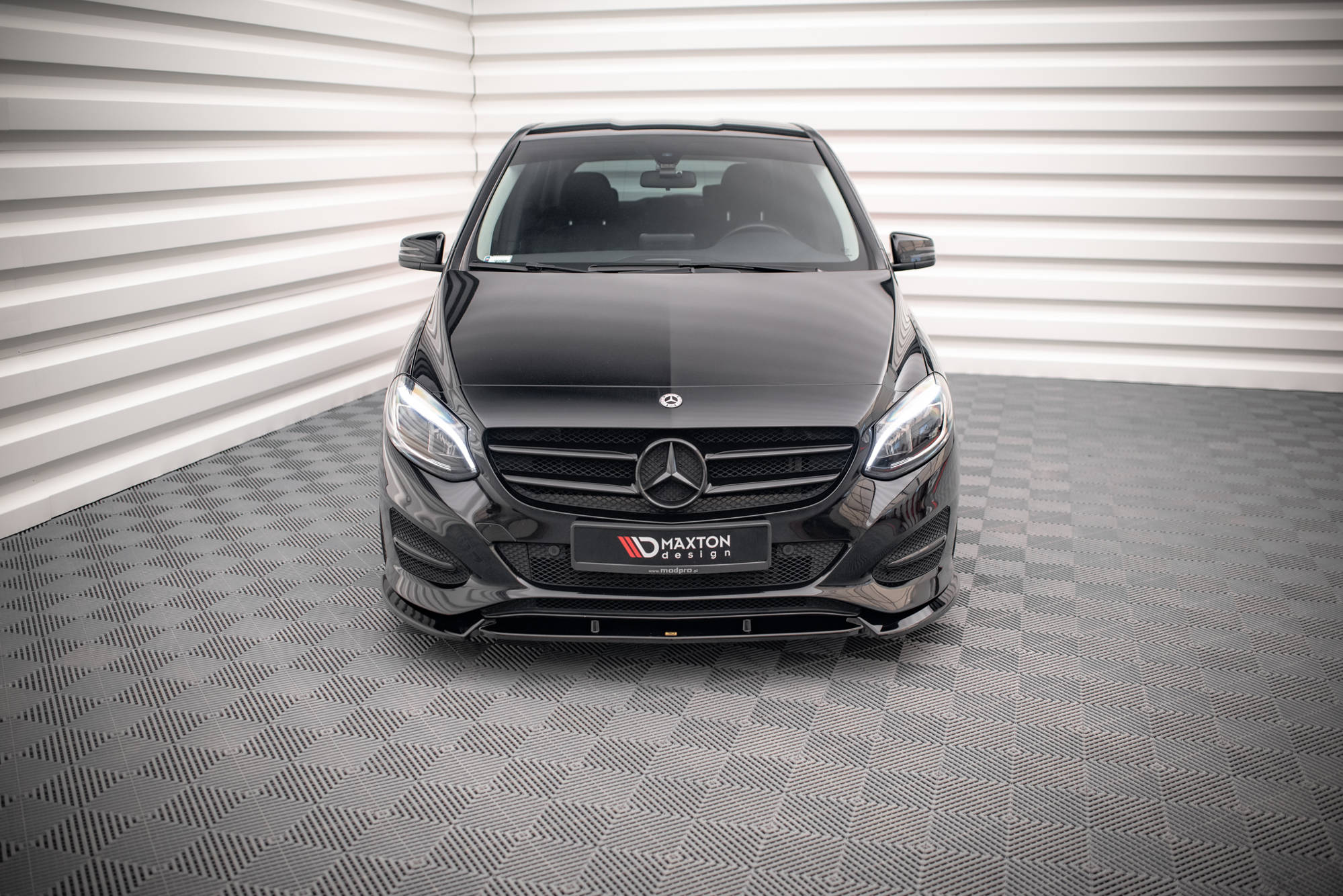 Maxton Design Street+ Spoilerlippe Front Ansatz passend für Mercedes-Benz B W246 Facelift schwarz Hochglanz