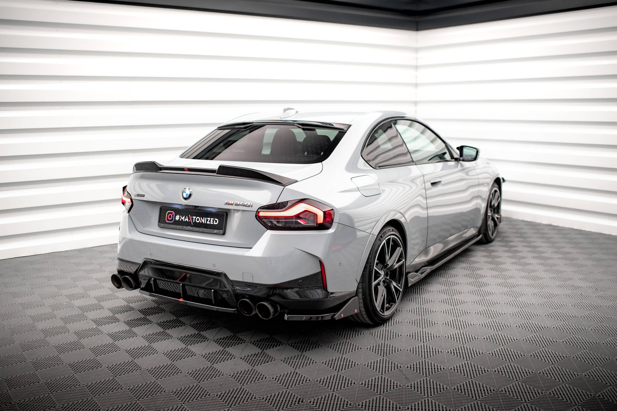 Maxton Design Heck Ansatz Flaps Diffusor V.2 + Flaps passend für BMW 2 Coupe M240i G42
