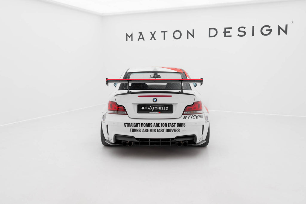 Maxton Design Carbon Spoiler With Upper Swan Mounting + LED BMW 1er M E82 für BMW M1 E82