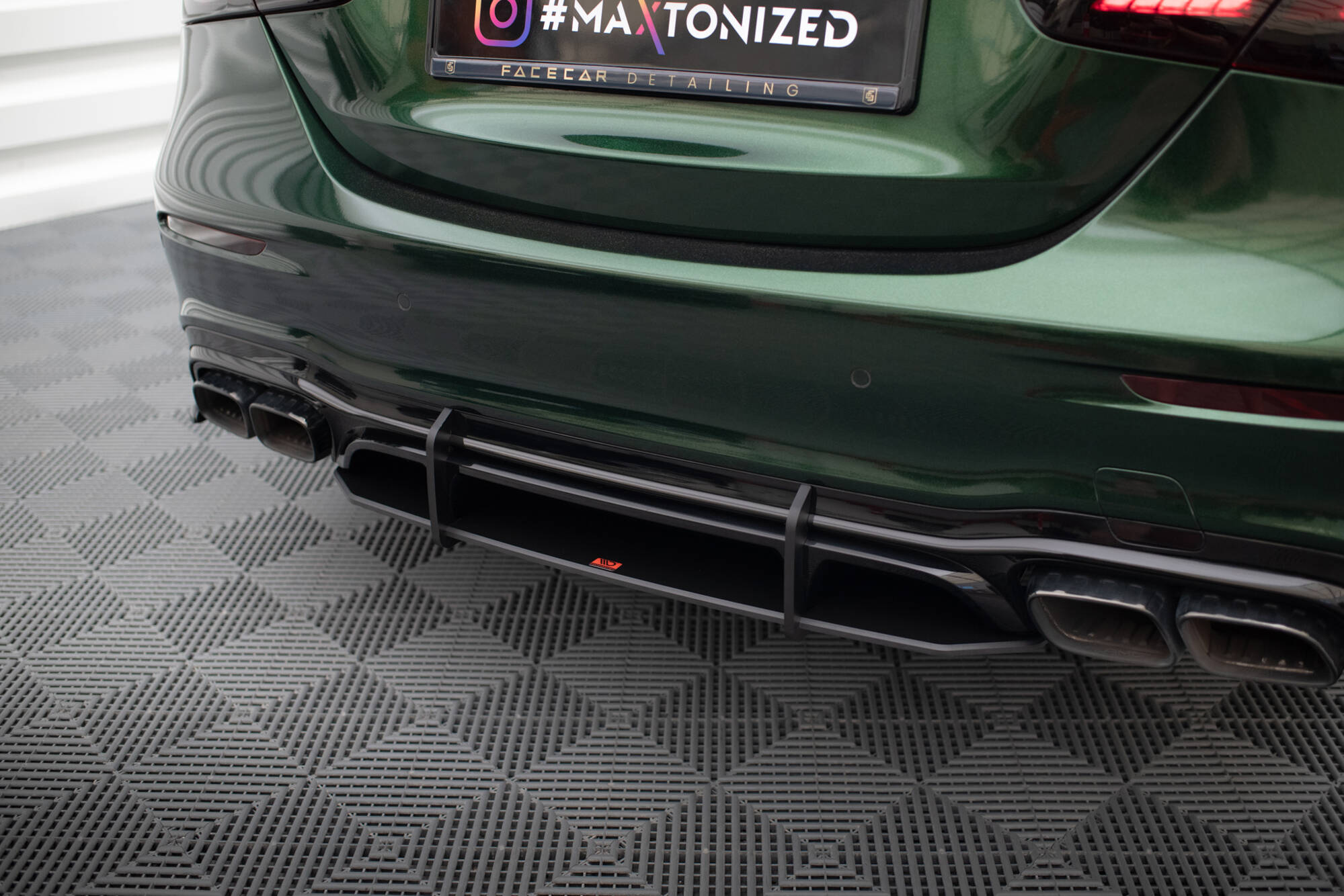 Maxton Design Street Pro Heckschürze passend für Mercedes-AMG E63 W213 Facelift