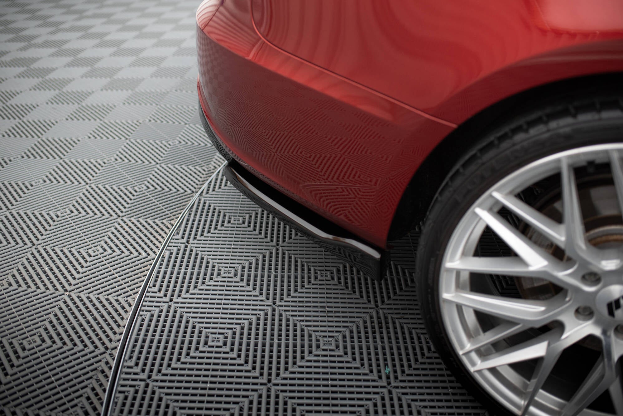 Maxton Design Heck Ansatz Flaps Diffusor passend für Audi S5 / A5 S-Line Sportback 8T schwarz Hochglanz