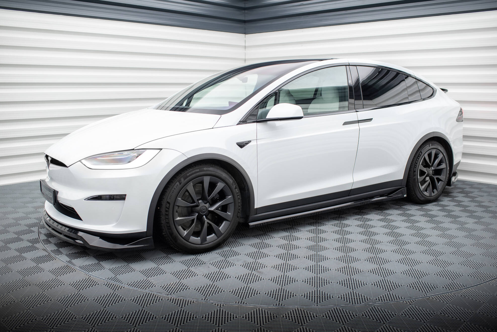 Maxton Design Street+ Seitenschweller Leisten passend für Tesla Model X Mk1 Facelift schwarz Hochglanz