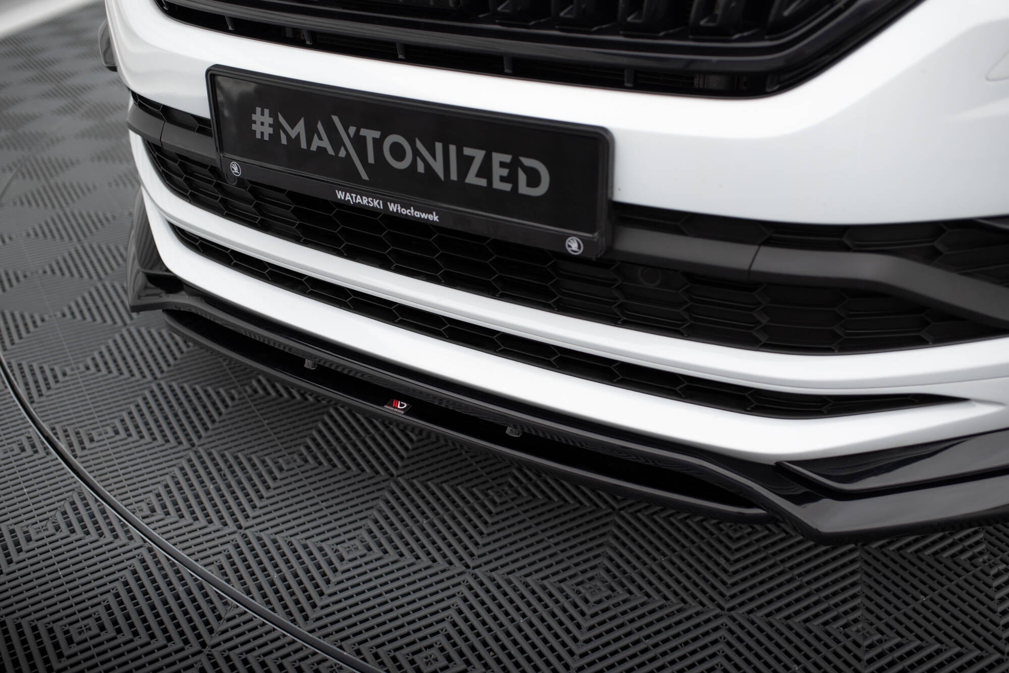 Maxton Design Street+ Spoilerlippe Front Ansatz passend für Skoda Kodiaq Mk1 Sportline/RS schwarz Hochglanz