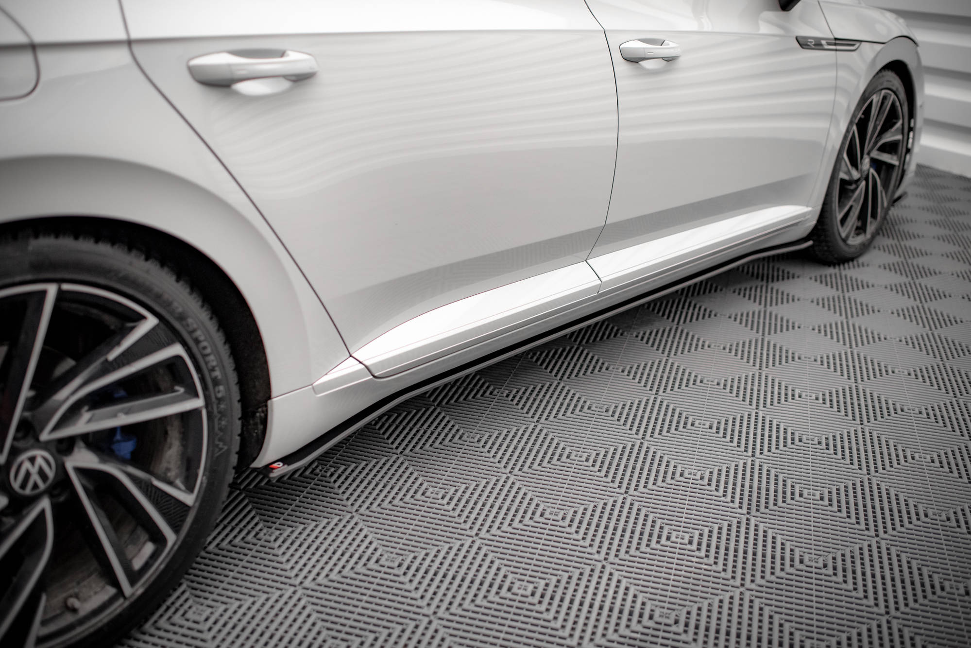 Maxton Design Street Pro Street+ Seitenschweller Leisten V.2 passend für VW Arteon R / R-Line Limousine / Shooting Brake Mk1 Facelift