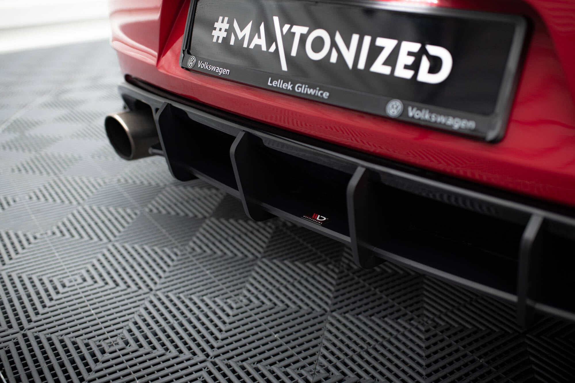 Maxton Design Robuste Racing Heckschürze V.2 passend für VW Golf GTI Mk6