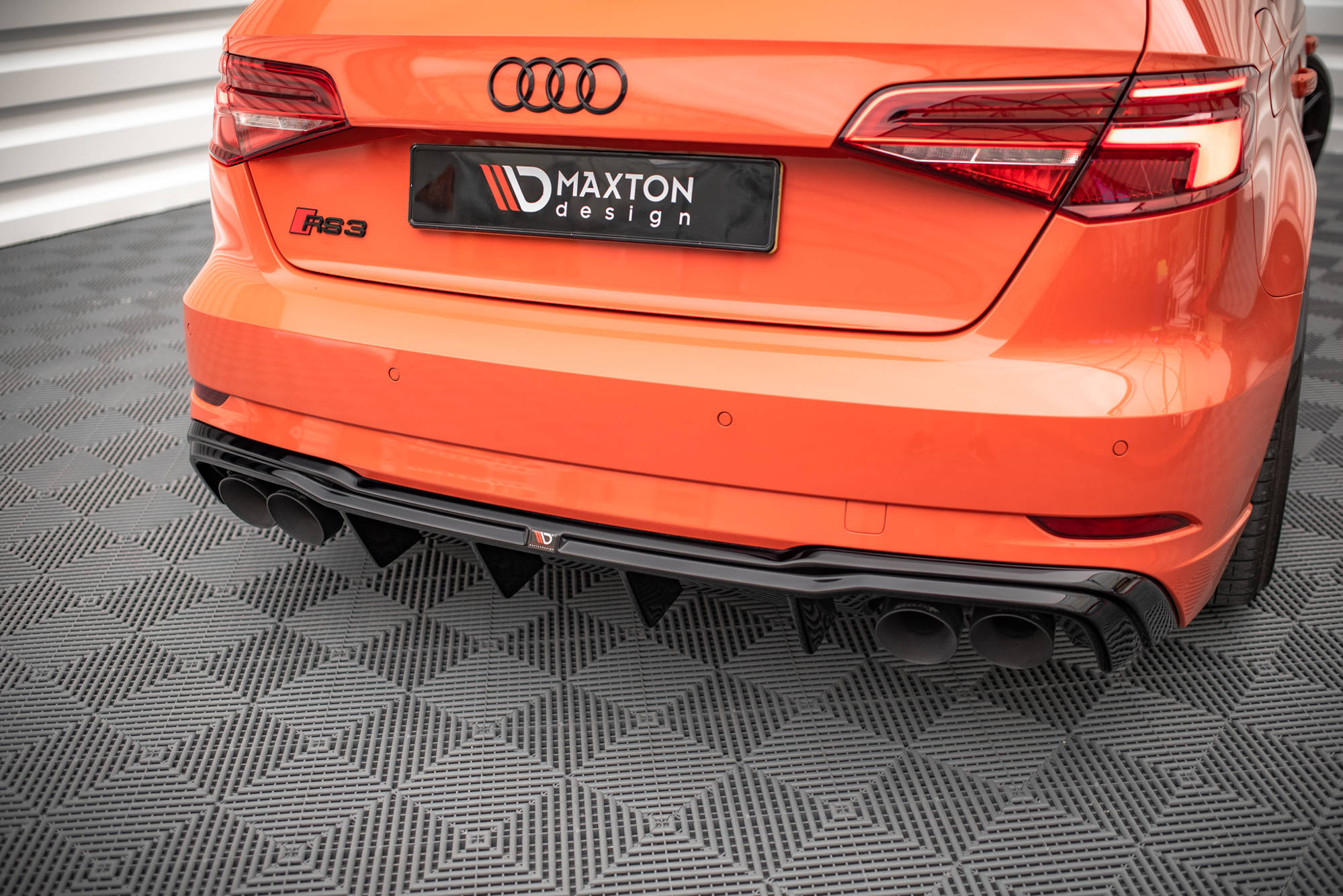 Maxton Design Diffusor Heck Ansatz für + Milltek Sport Auspuffverlängerung Audi RS3 Sportback 8V Facelift