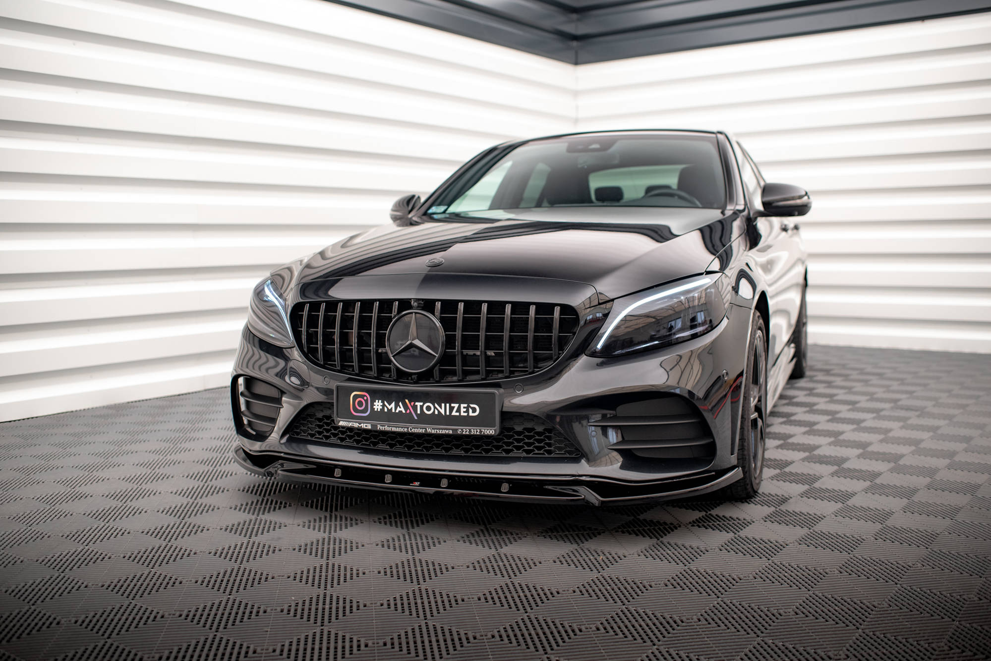 Maxton Design Street+ Spoilerlippe Front Ansatz V.2 passend für Mercedes-Benz C AMG Line Limousine / Coupe / Kombi W205 / C205 / S205 Facelift schwarz Hochglanz