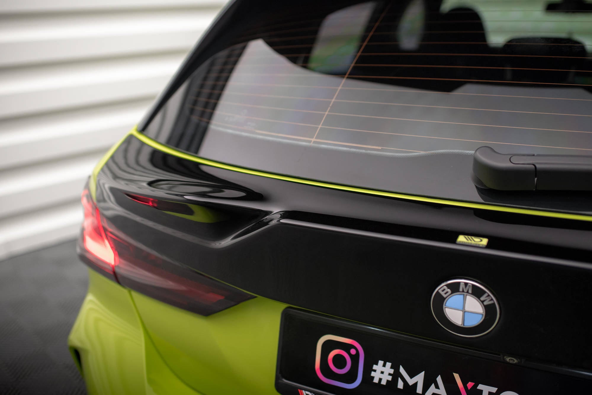 Maxton Design Heckscheiben Spoiler passend für BMW 1er M-Paket / M135i / 128ti F40 schwarz Hochglanz