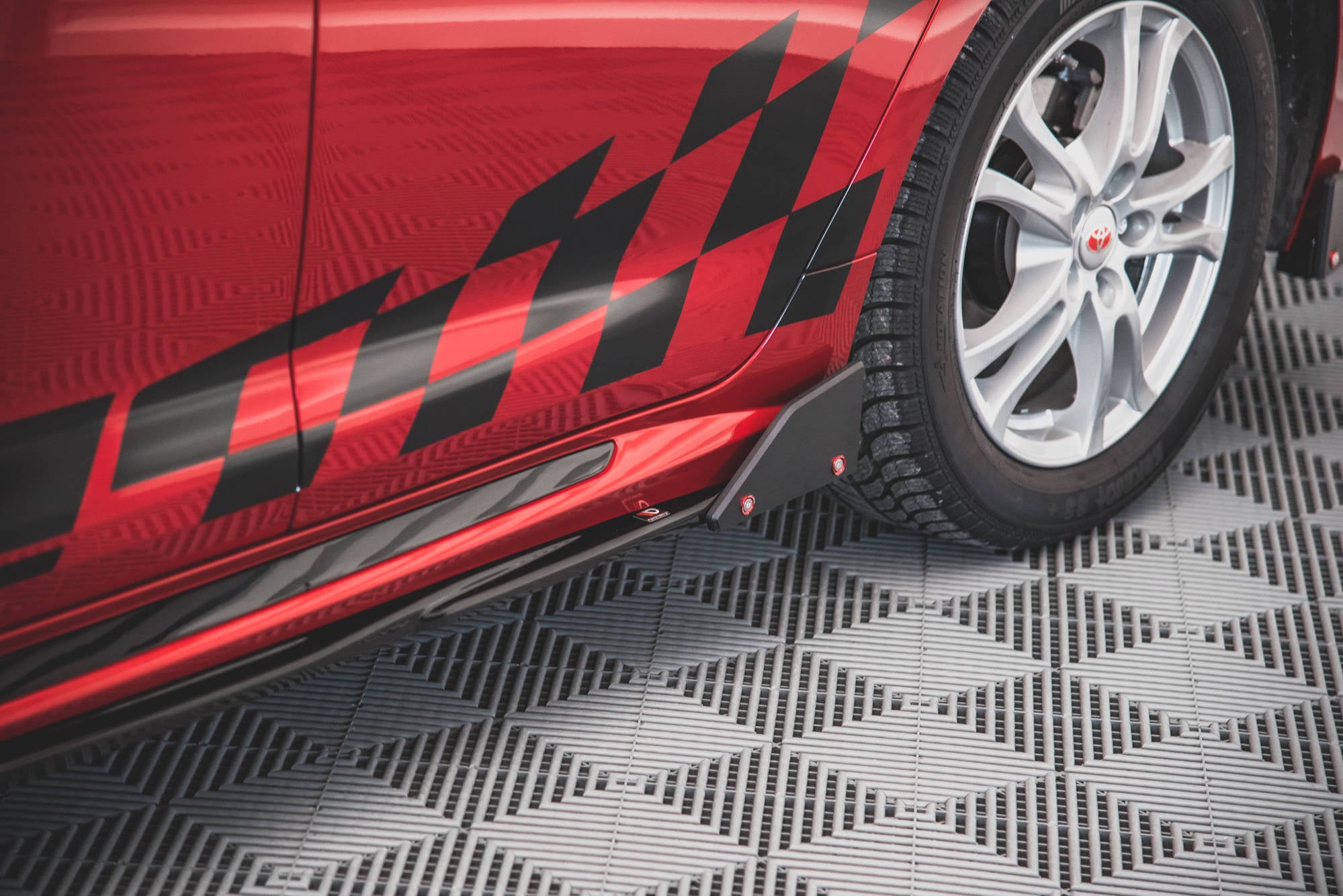 Maxton Design Street+ Seitenschweller Leisten passend für V.1 + Flaps Toyota Corolla GR Sport Hatchback XII