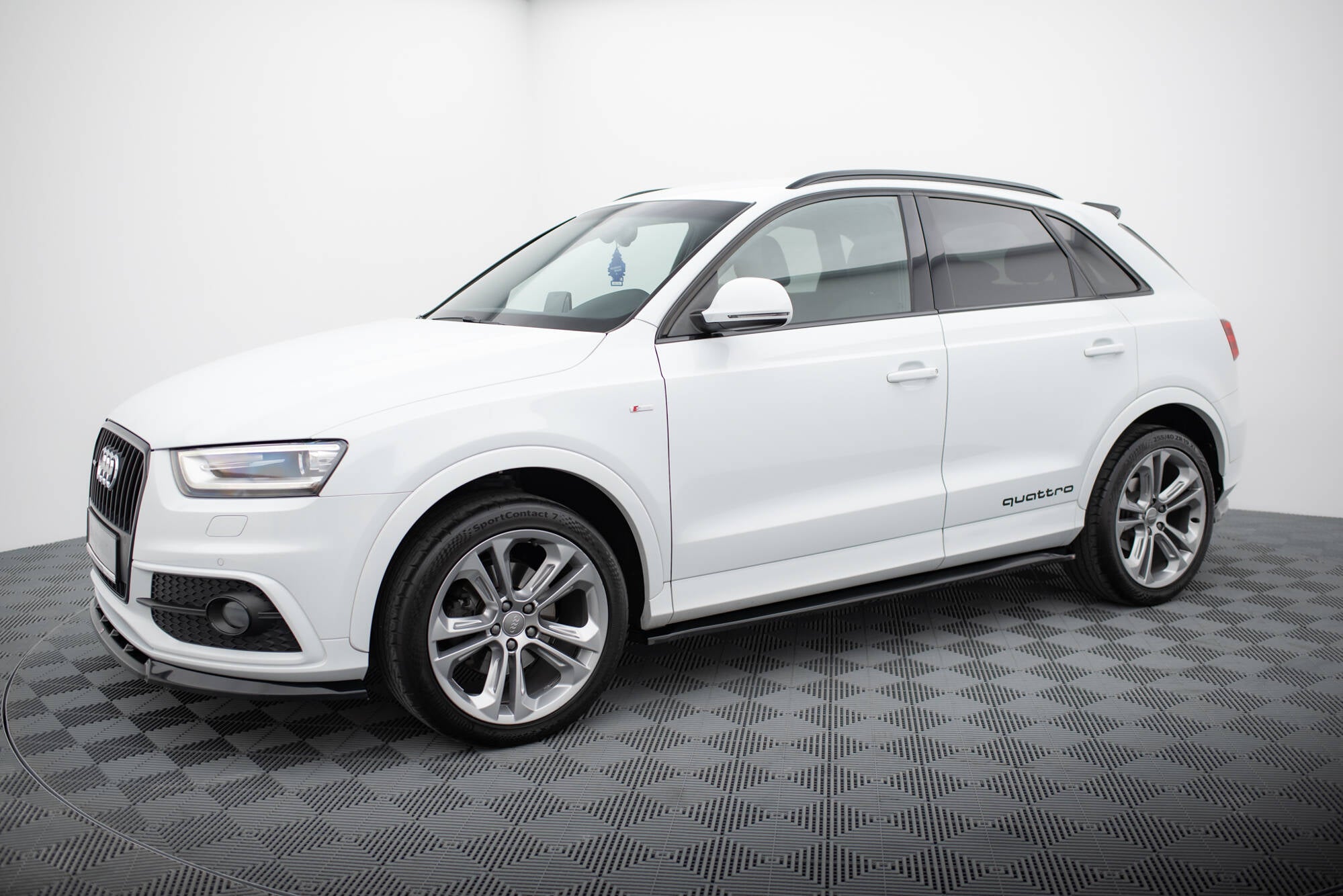 Maxton Design Street+ Seitenschweller Leisten passend für Audi Q3 S-line 8U schwarz Hochglanz