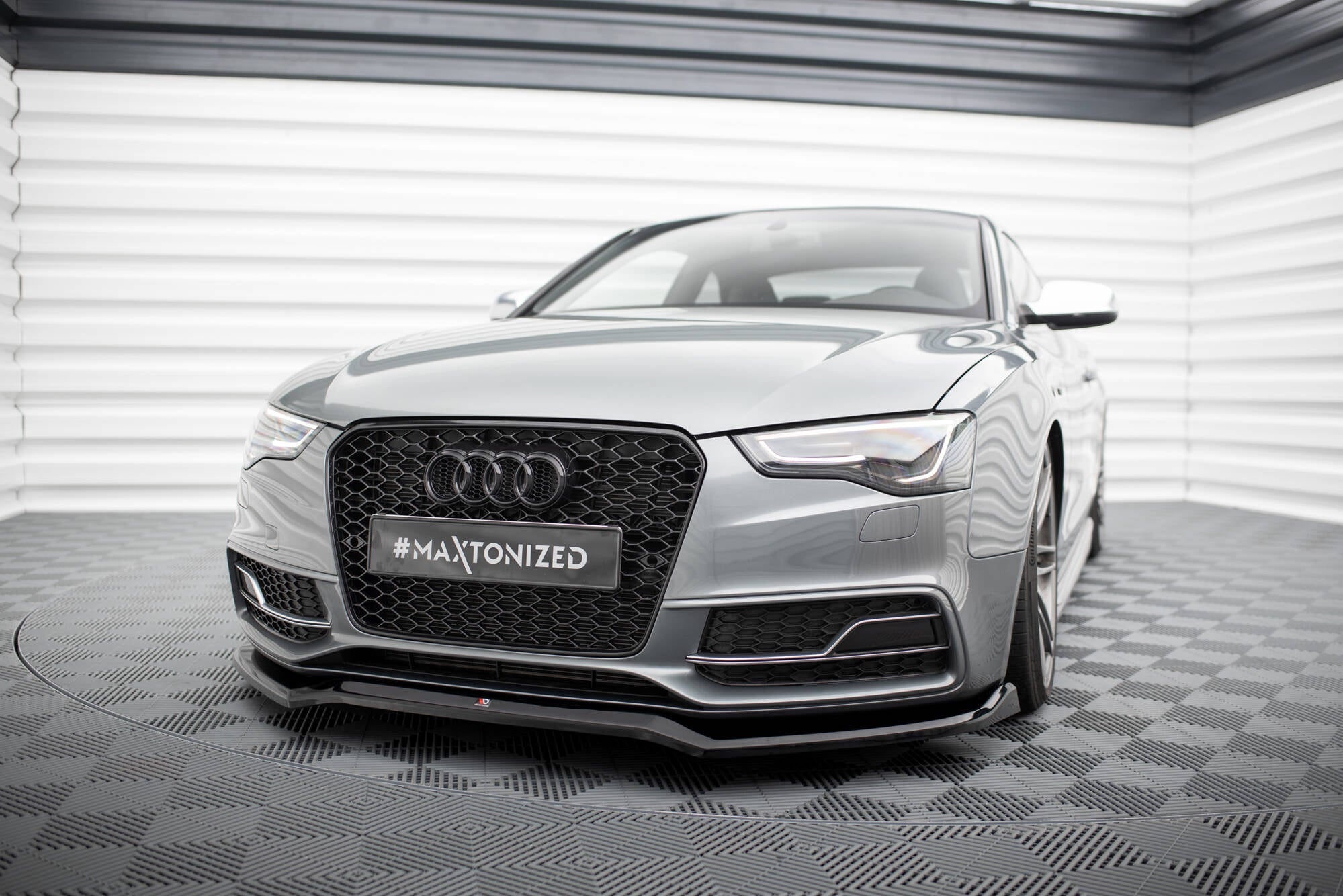 Maxton Design Street+ Spoilerlippe Front Ansatz V.4 passend für Audi S5 / A5 S-Line 8T Facelift schwarz Hochglanz