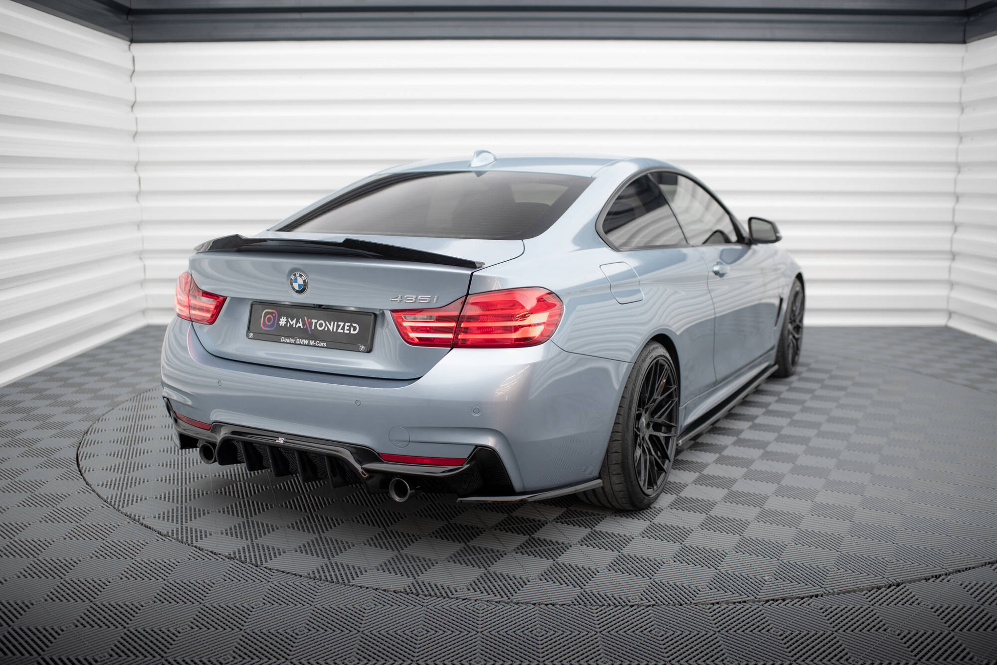 Maxton Design Heck Ansatz Flaps Diffusor V.4 passend für BMW 4er Coupe M-Paket F32 schwarz Hochglanz