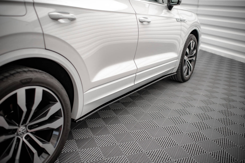 Maxton Design Street+ Seitenschweller Leisten passend für VW Touareg R-line Mk3 schwarz Hochglanz