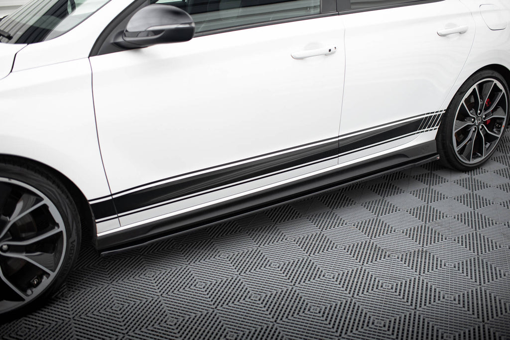 Maxton Design Street+ Seitenschweller Leisten passend für V.4 Hyundai I30 N / N-Line Hatchback / Fastback Mk3 / Mk3 Facelift schwarz Hochglanz