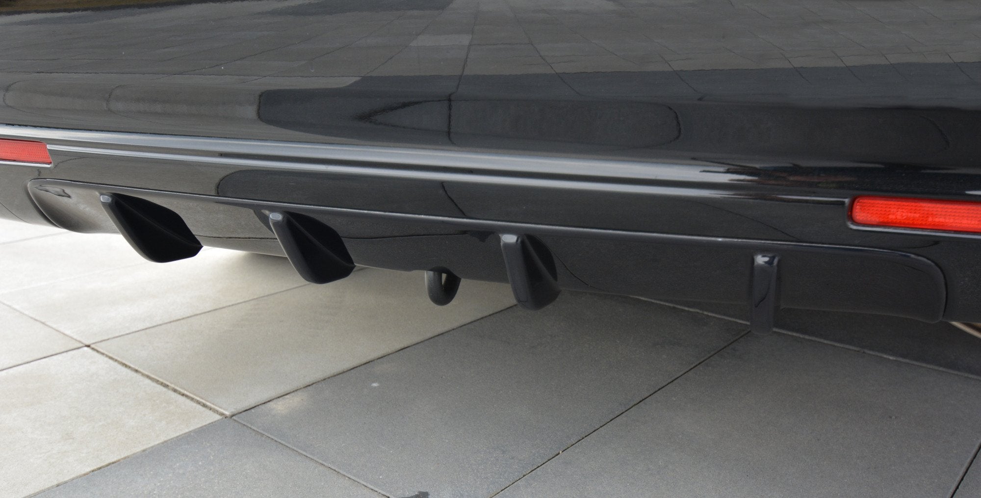 Maxton Design Diffusor Heck Ansatz passend für Honda Accord Limousine Mk8 schwarz Hochglanz
