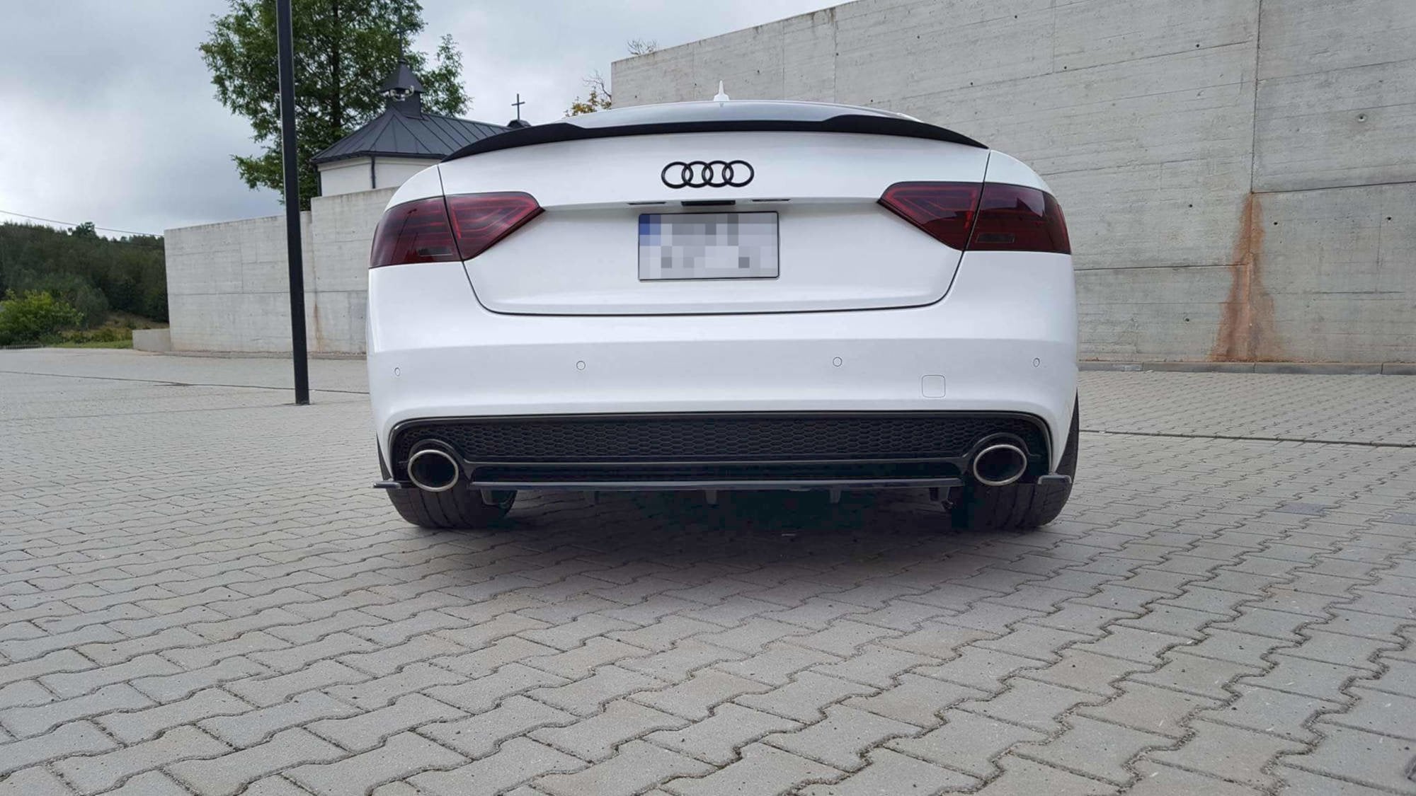 Maxton Design Heck Ansatz Flaps Diffusor passend für Audi A5 S-Line 8T Facelift Facelift schwarz Hochglanz