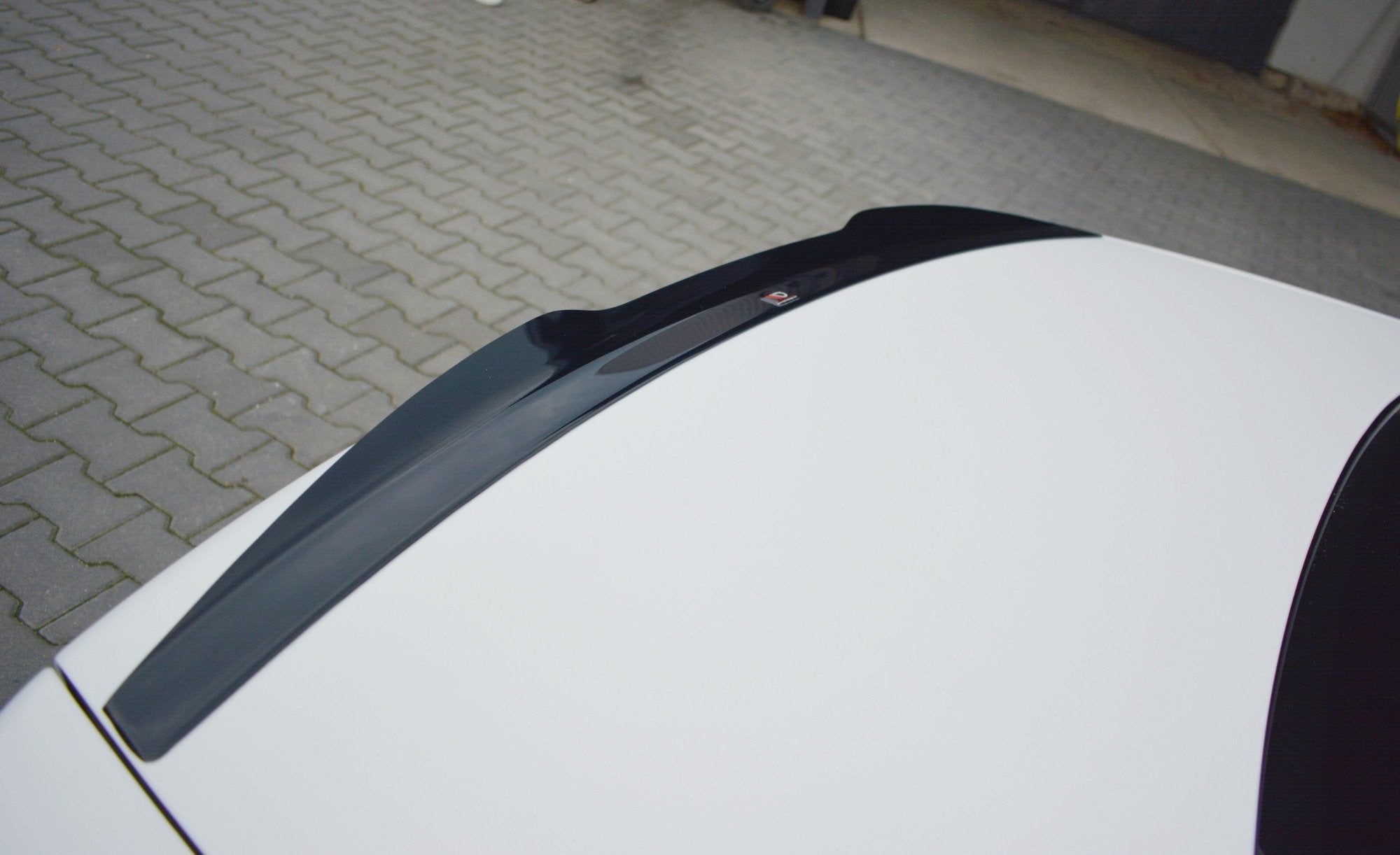 Maxton Design Spoiler CAP passend für MASERATI QUATTROPORTE MK5 FACELIFT schwarz Hochglanz