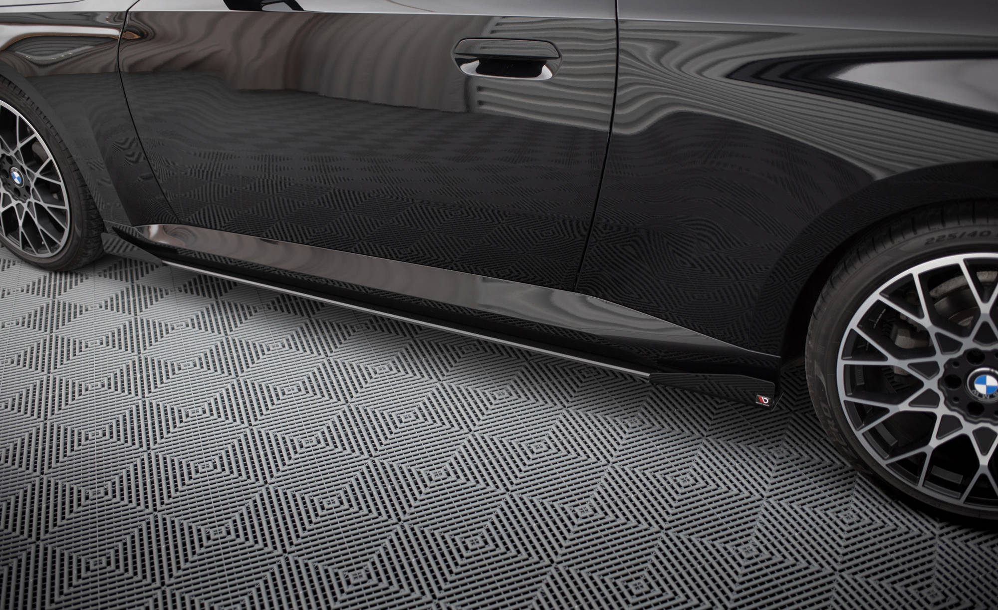 Maxton Design Street Pro Street+ Seitenschweller Leisten + Flaps passend für BMW 2 Coupe G42 schwarz Hochglanz