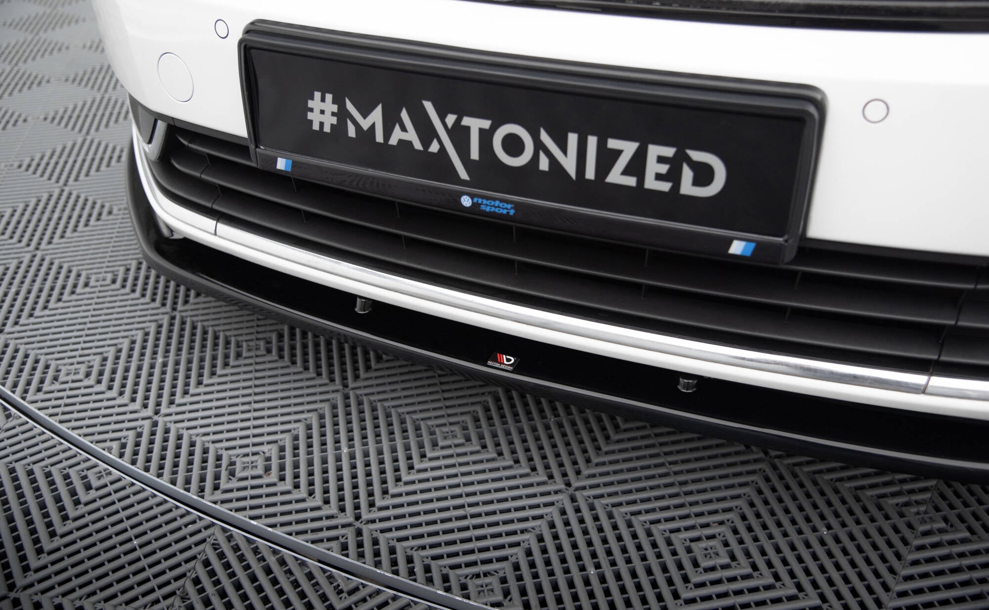 Maxton Design Street+ Spoilerlippe Front Ansatz V.2 passend für VW Passat B7 schwarz Hochglanz