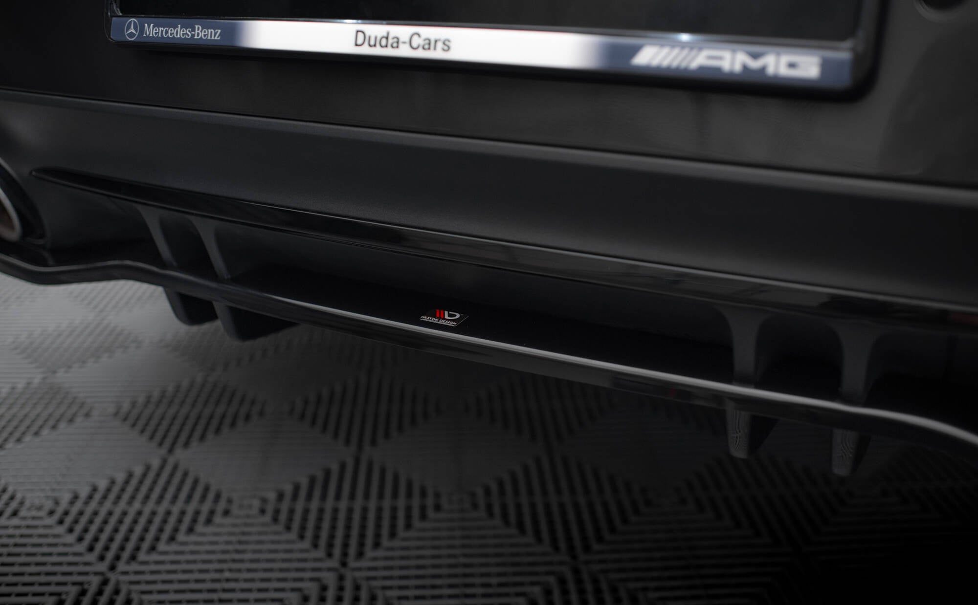 Maxton Design Street+ Mittlerer Diffusor RACE passend für Mercedes-AMG GT 53 4-Door Coupe X290 schwarz Hochglanz