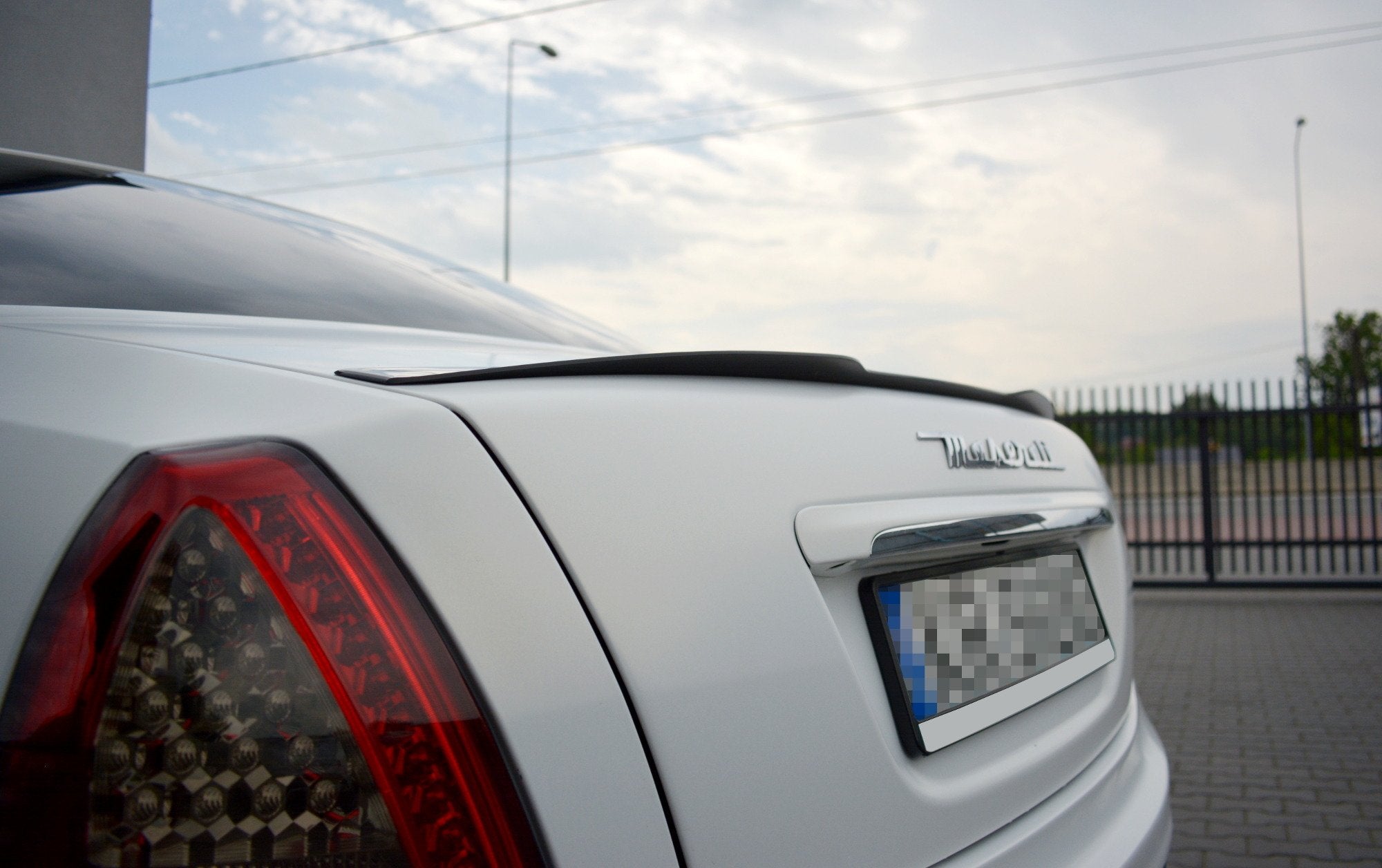 Maxton Design Spoiler CAP passend für MASERATI QUATTROPORTE MK5 FACELIFT schwarz Hochglanz