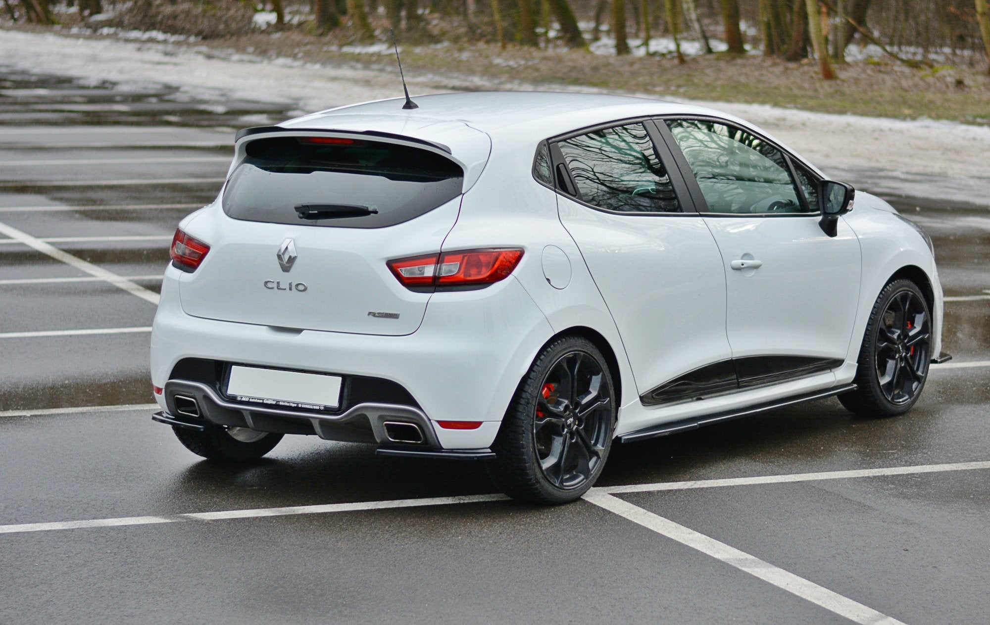 Maxton Design Heck Ansatz Flaps Diffusor passend für Renault Clio RS Mk4 schwarz Hochglanz