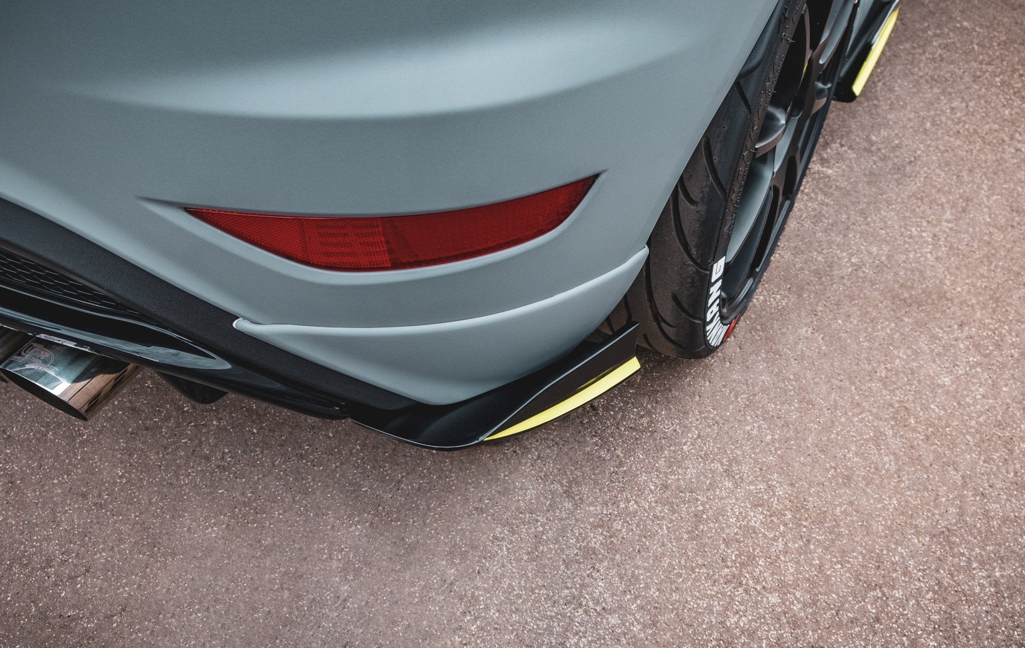 Maxton Design Heck Ansatz Flaps Diffusor passend für Ford Fiesta 7 ST Facelift