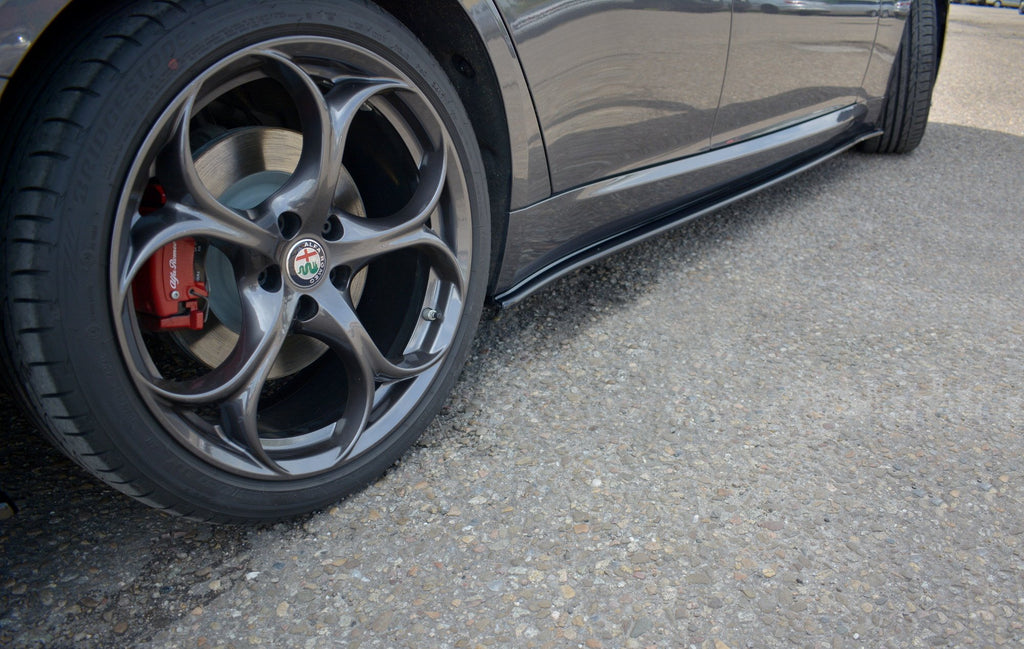 Maxton Design Street+ Seitenschweller Leisten passend für Alfa Romeo Giulia Veloce schwarz Hochglanz