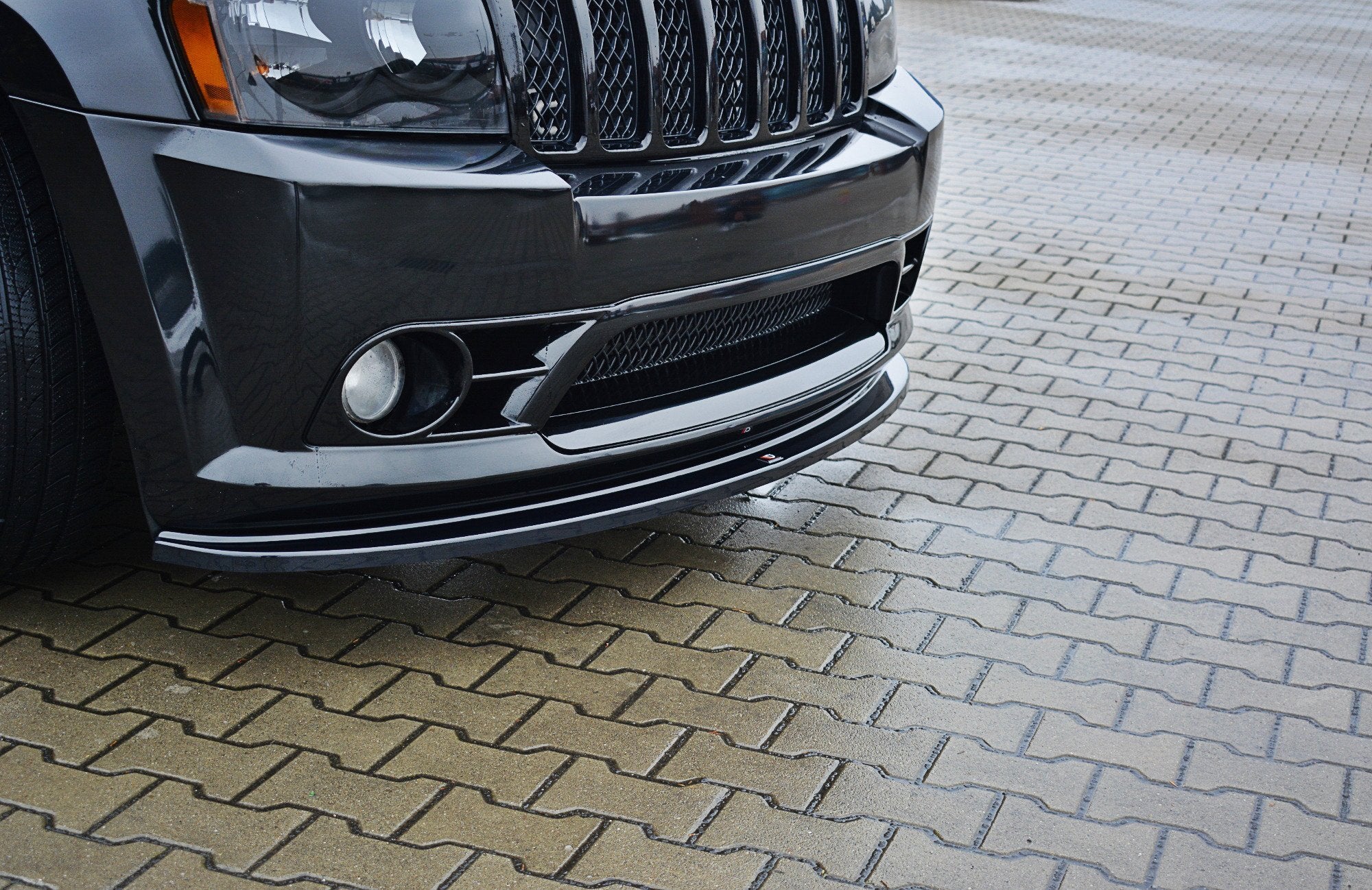 Maxton Design Street+ Spoilerlippe Front Ansatz V.1 passend für JEEP GRAND CHEROKEE WK STR8 schwarz Hochglanz